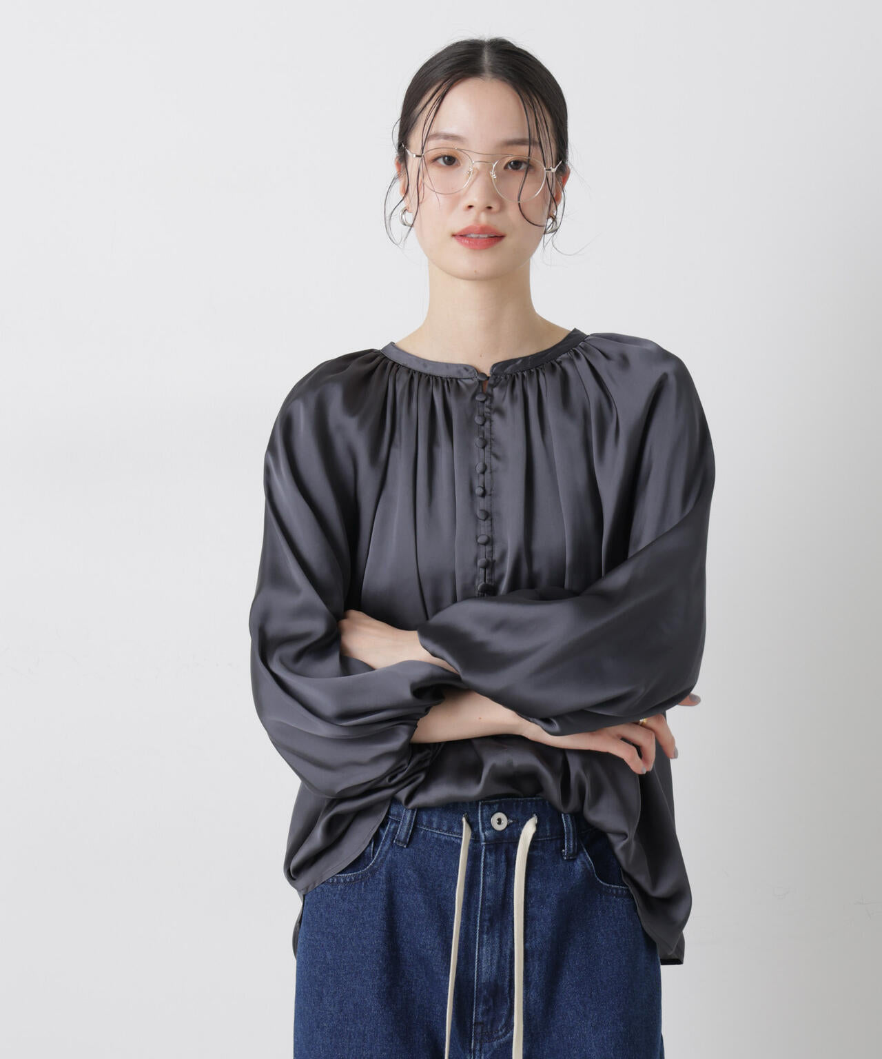 前後2wayサテンボリュームスリーブブラウス 6736120305