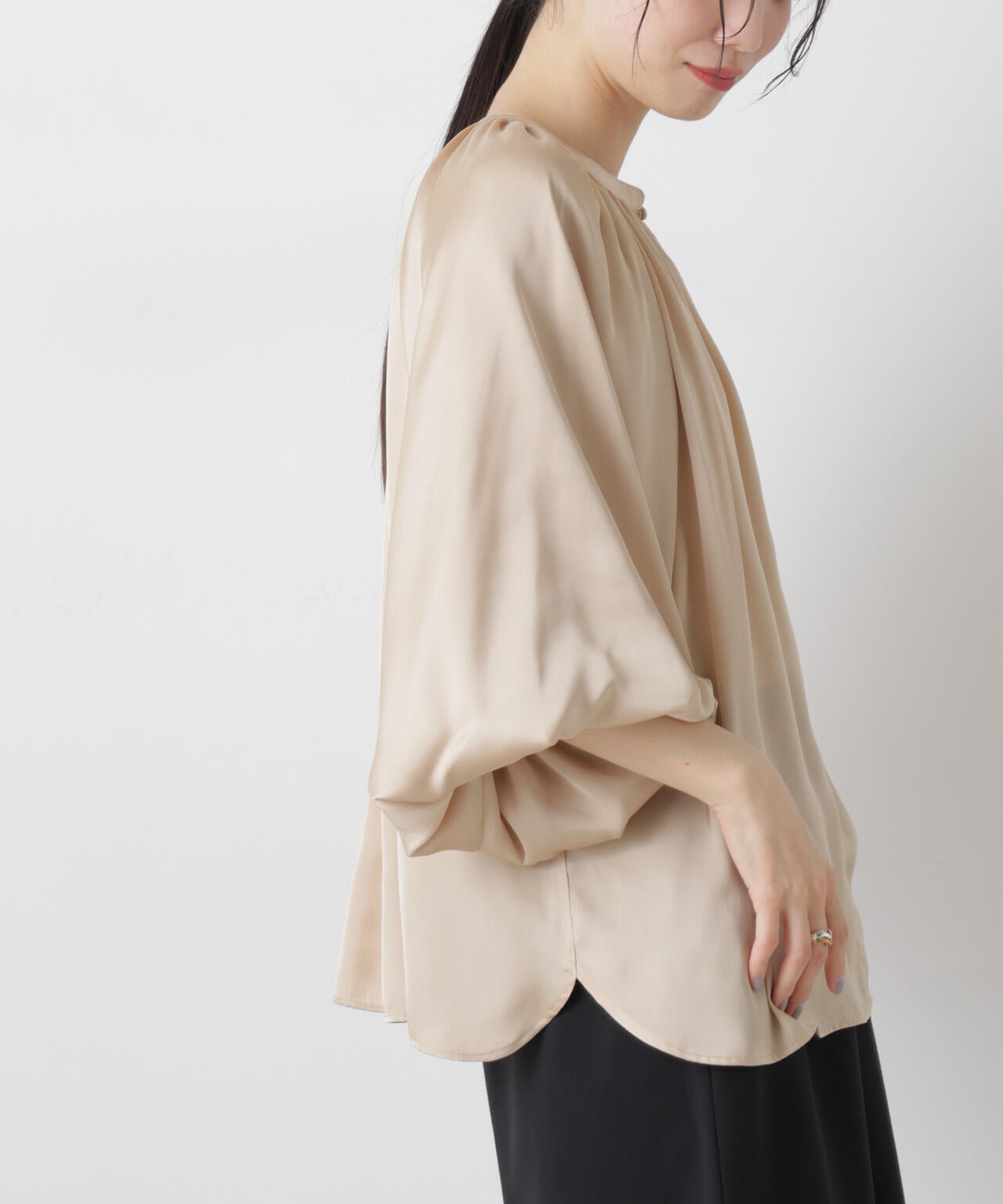 前後2wayサテンボリュームスリーブブラウス 6736120305