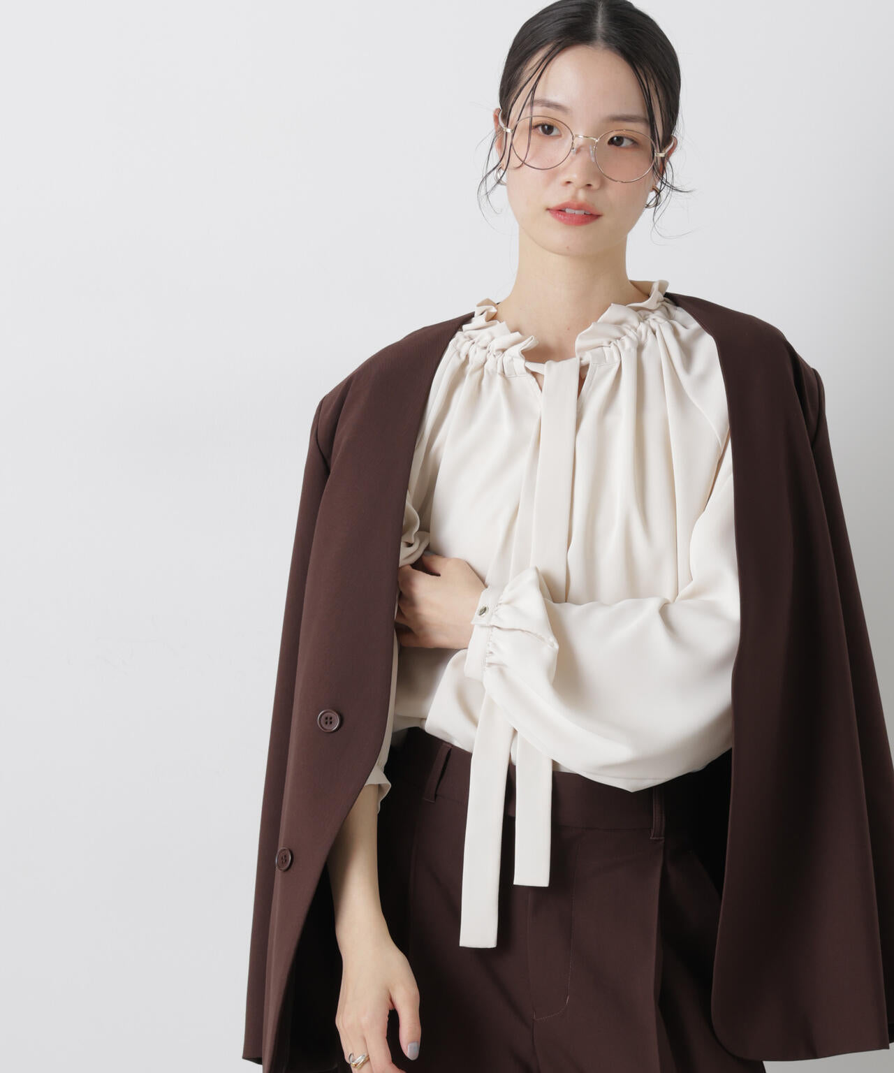 フリルカラーボータイブラウス 6736120306