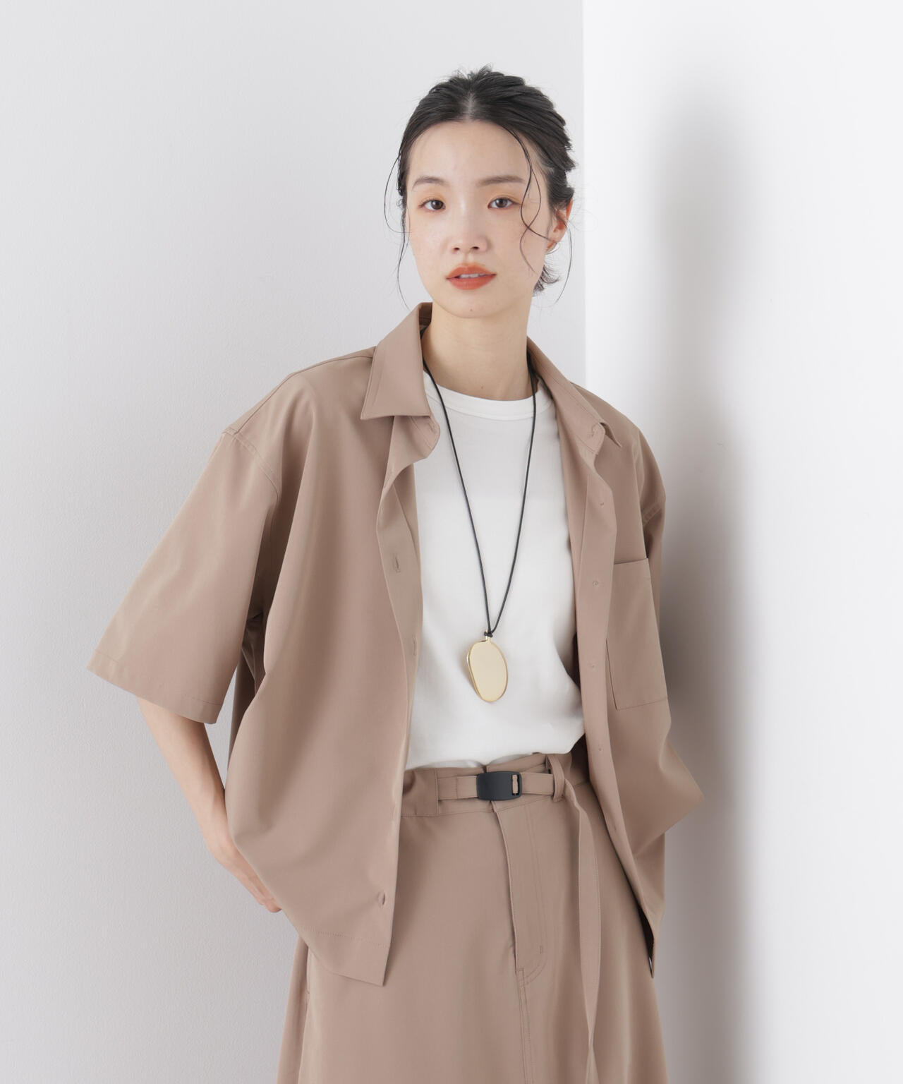 シャツ/ブラウス(半袖/袖なし) louren paff sleeve over blouse 受注販売 】DRAPE CAPE BLOUSE / PUFF SLEEVE OVER BLOUSE – louren store
