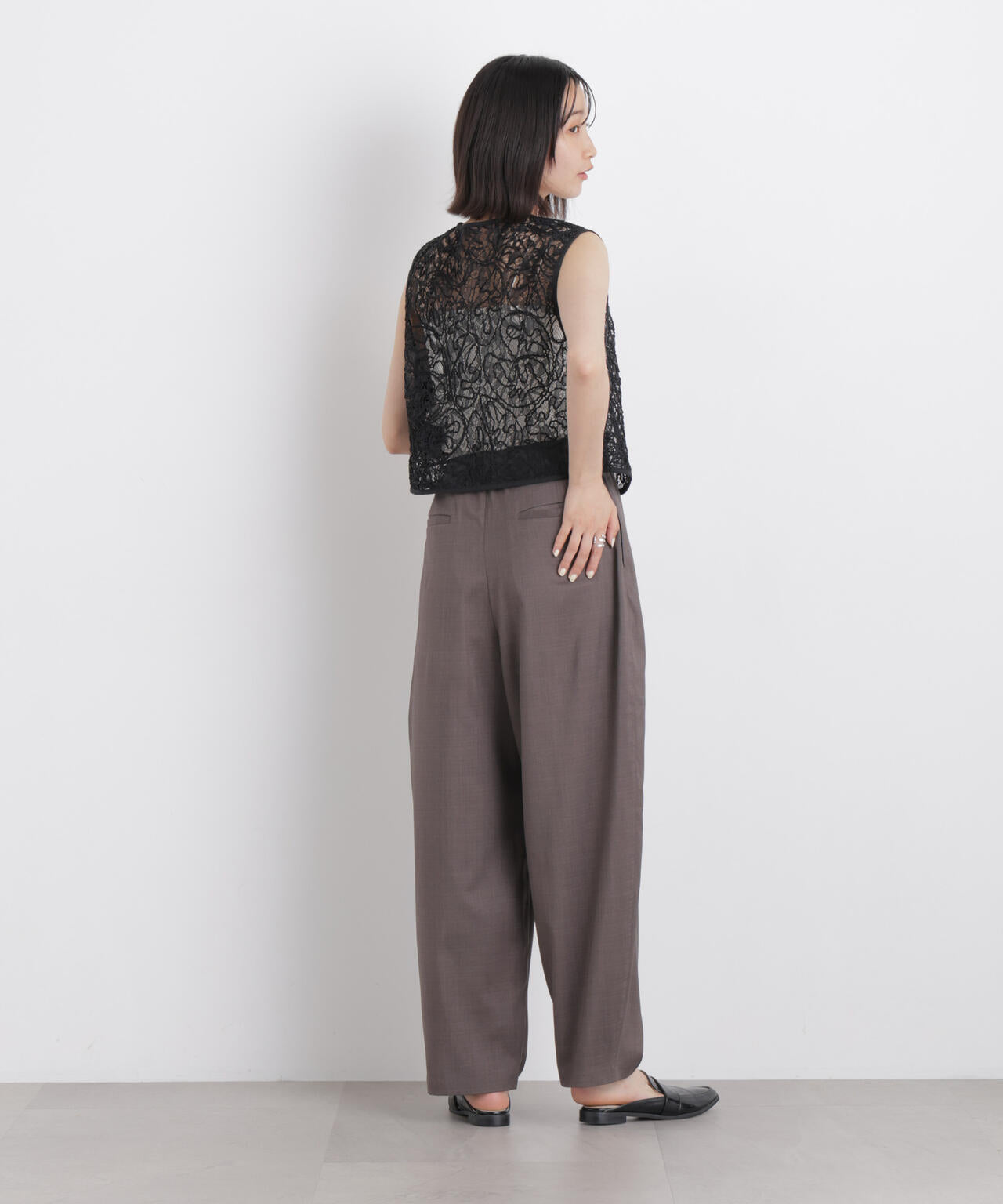 刺繍レースショートジレ 6736121321