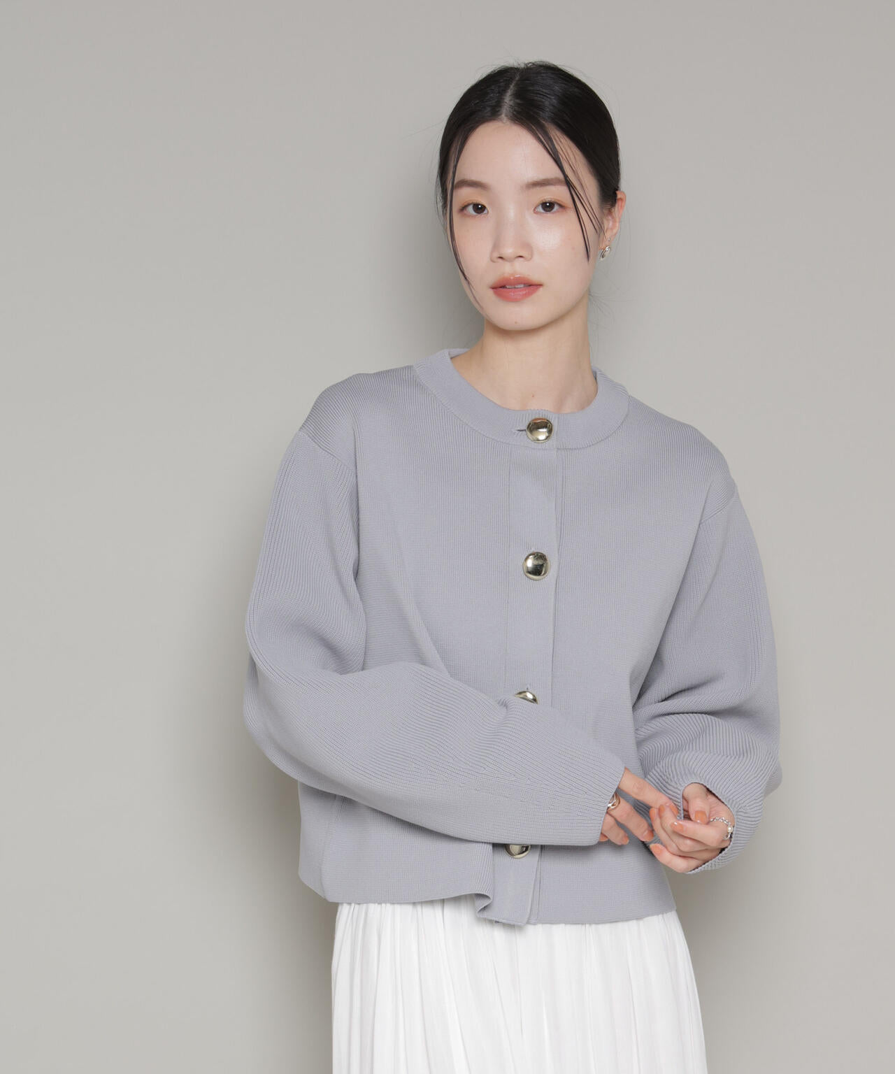 ビッグボタンクルーネックニットカーディガン 6736122302