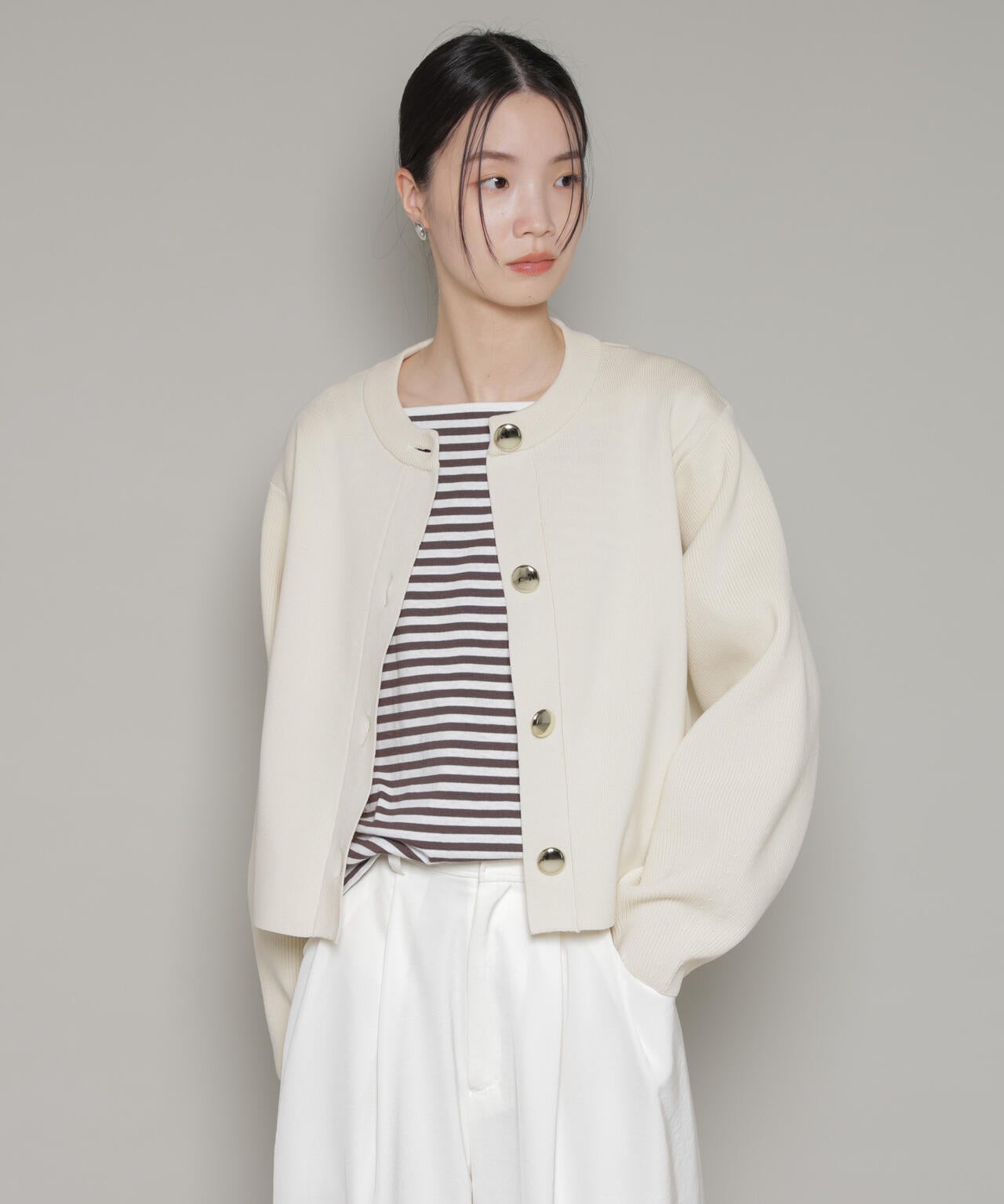 ビッグボタンクルーネックニットカーディガン 6736122302