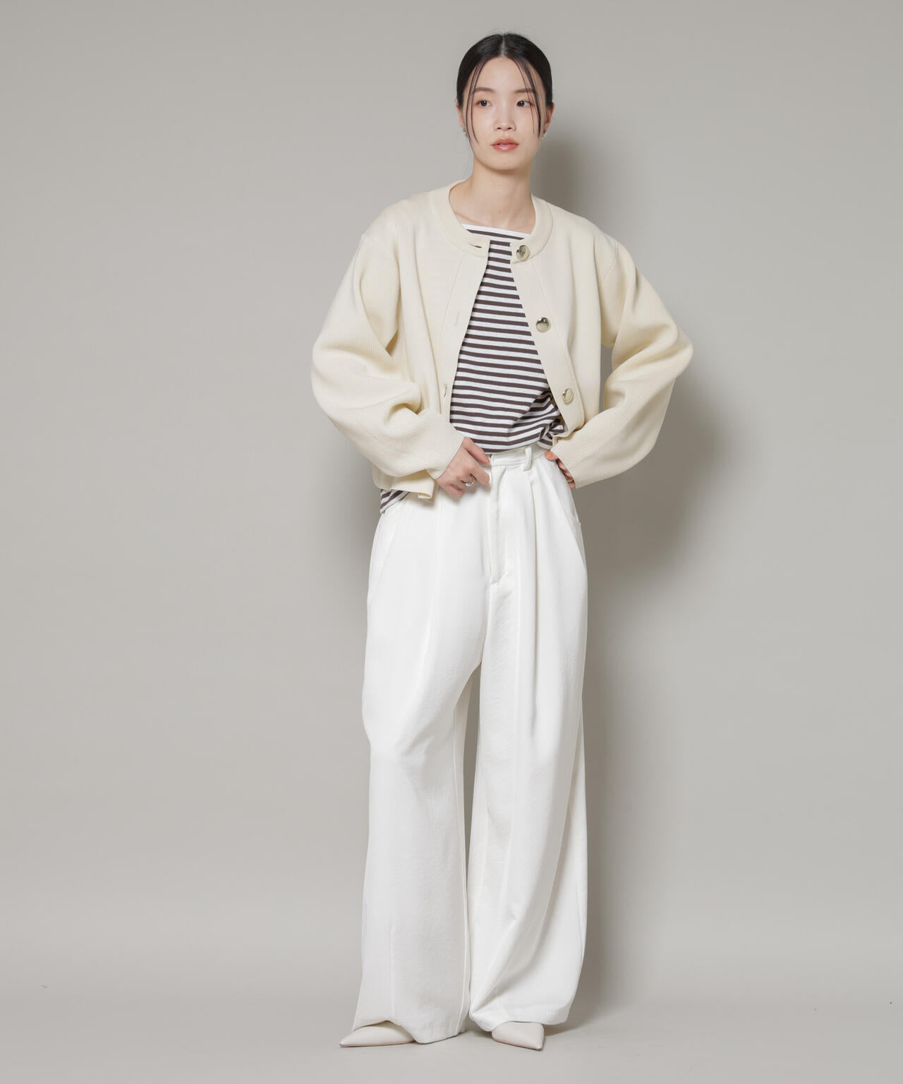 ビッグボタンクルーネックニットカーディガン 6736122302