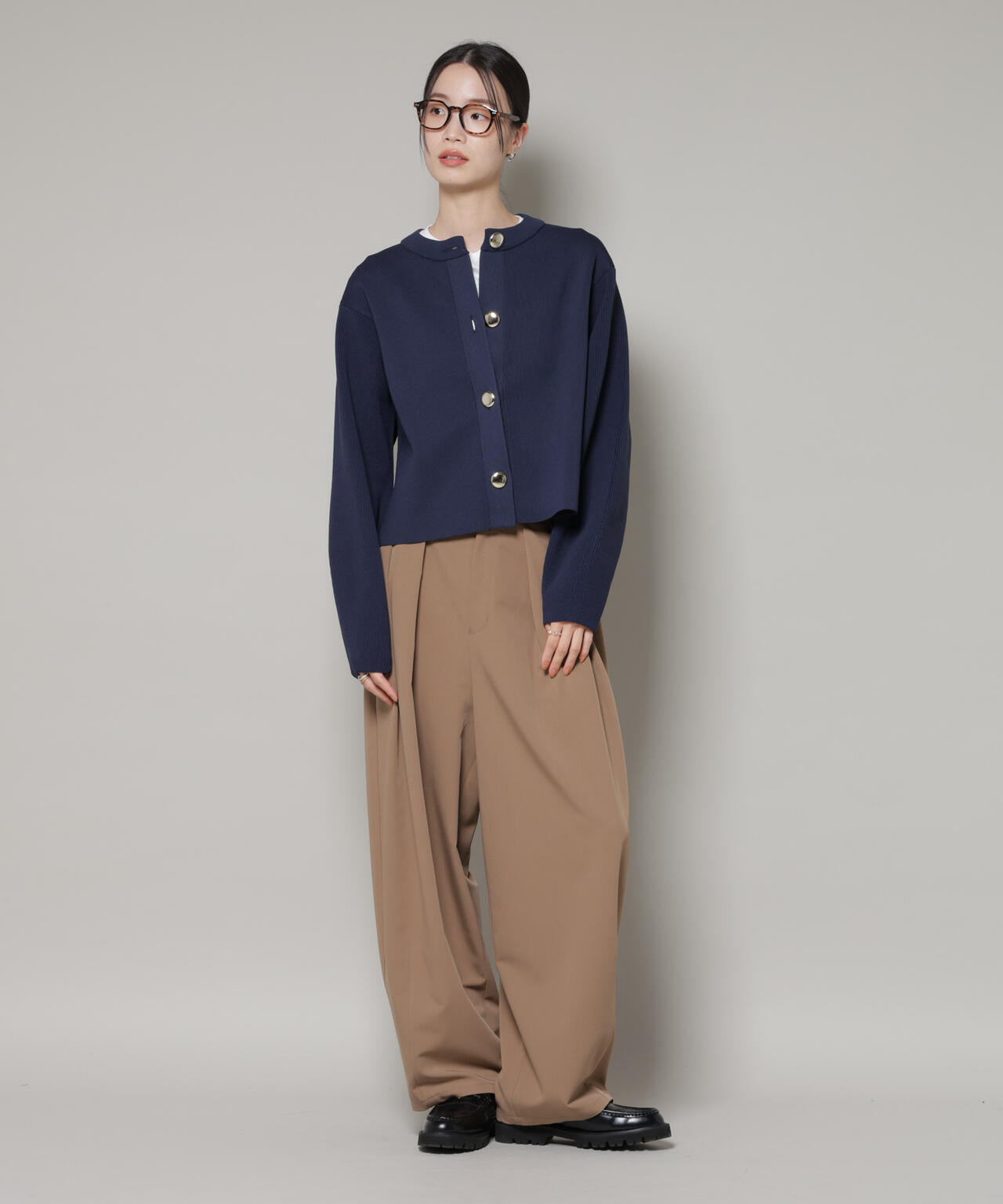 ビッグボタンクルーネックニットカーディガン 6736122302