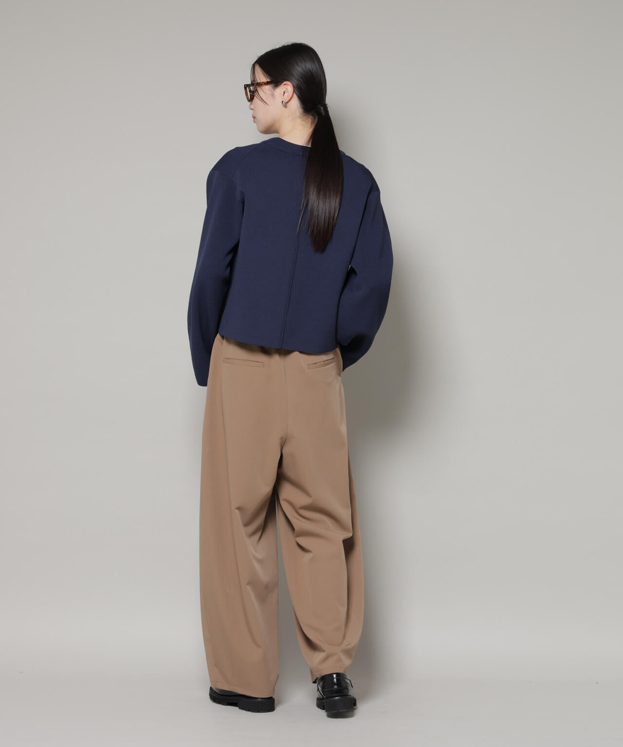 ビッグボタンクルーネックニットカーディガン 6736122302