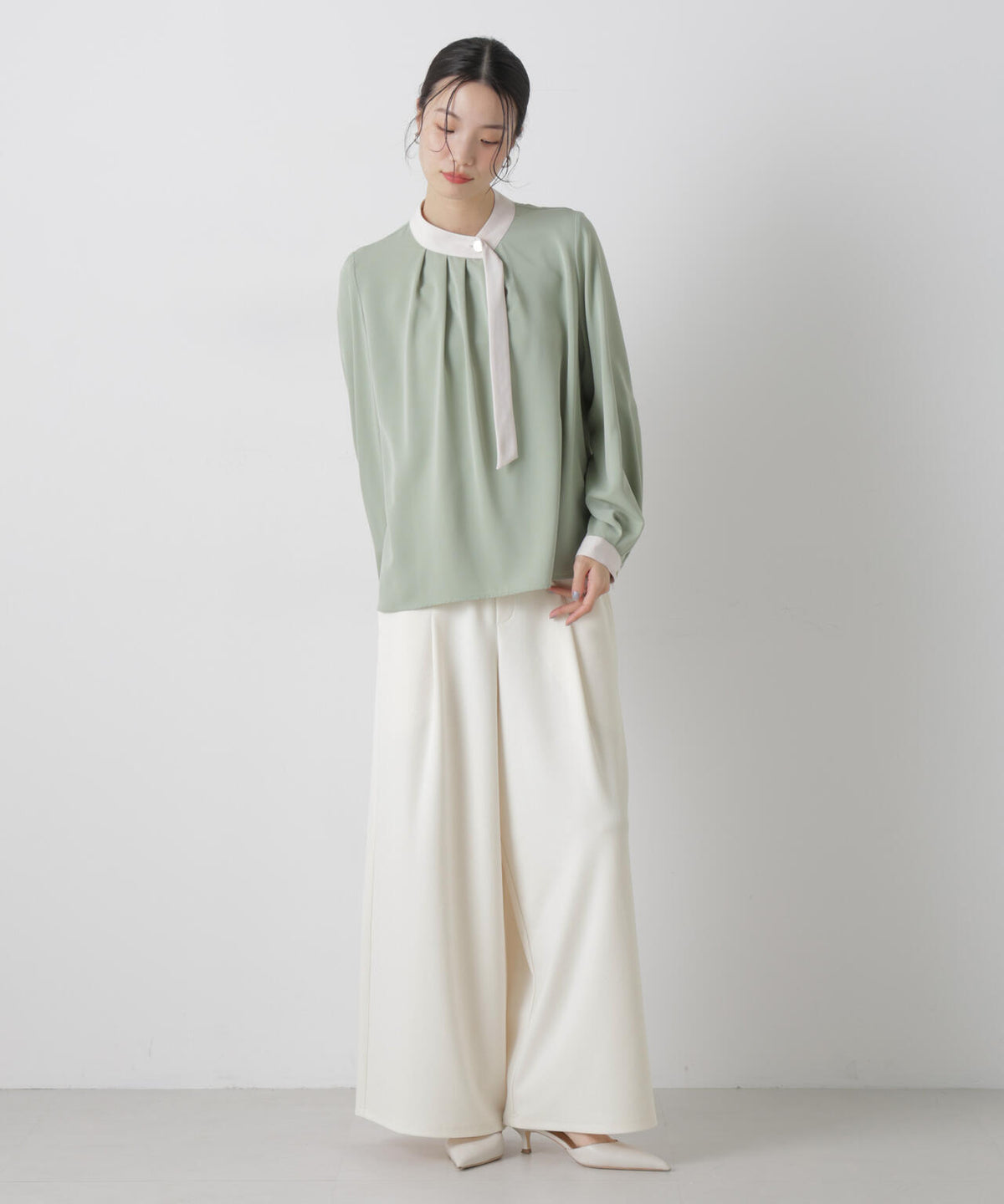 タックワイドカットジョーゼットパンツ 6736127301