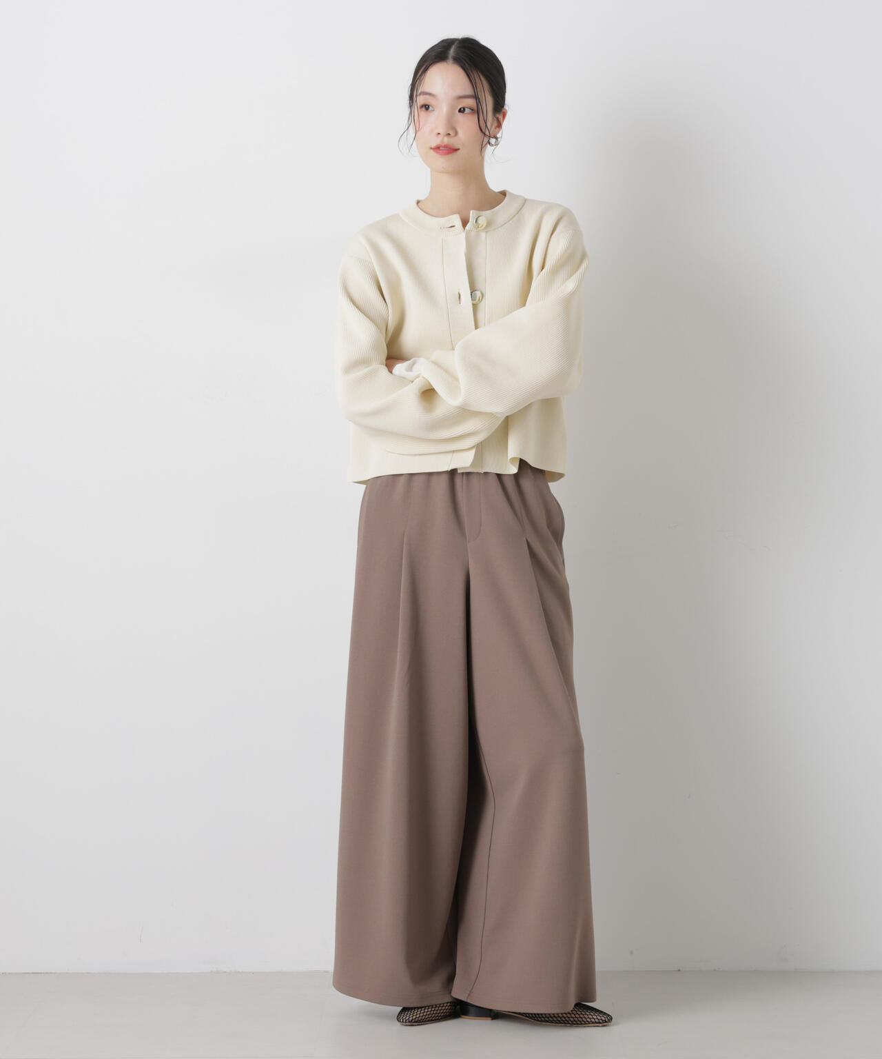 タックワイドカットジョーゼットパンツ 6736127301