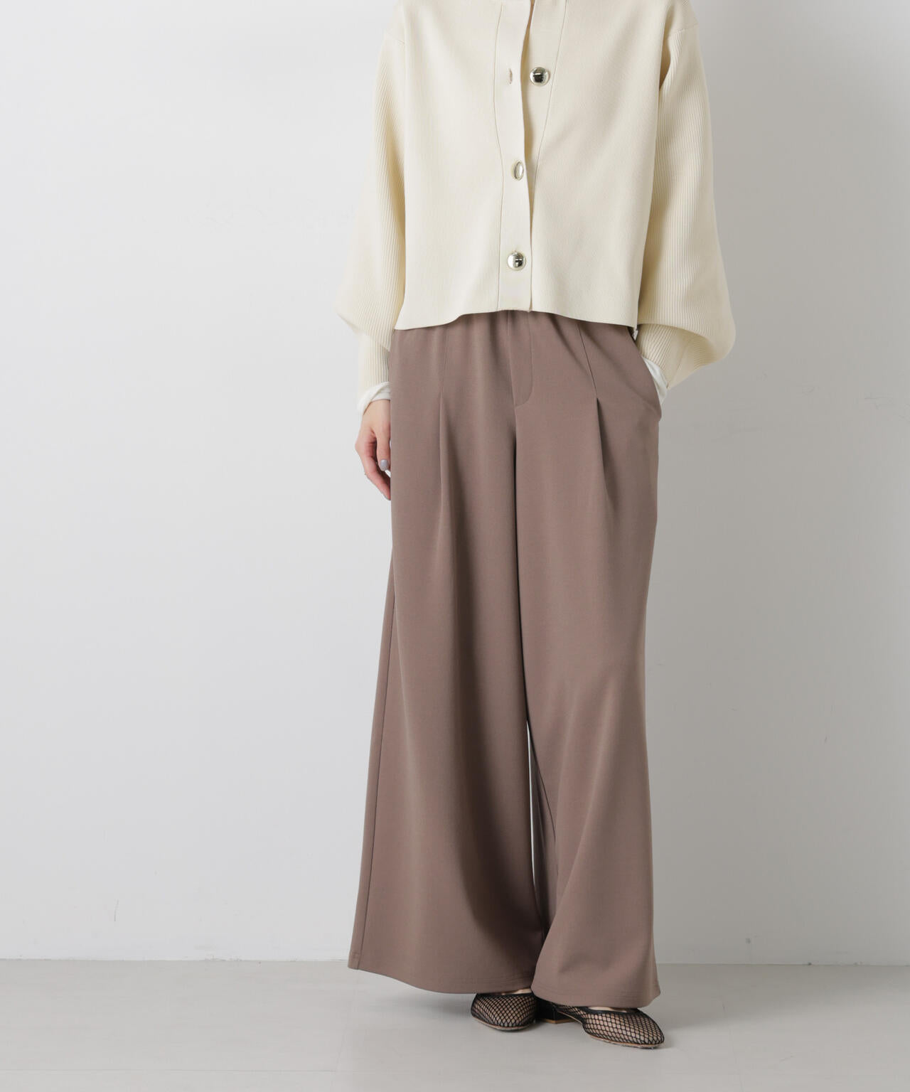 タックワイドカットジョーゼットパンツ 6736127301