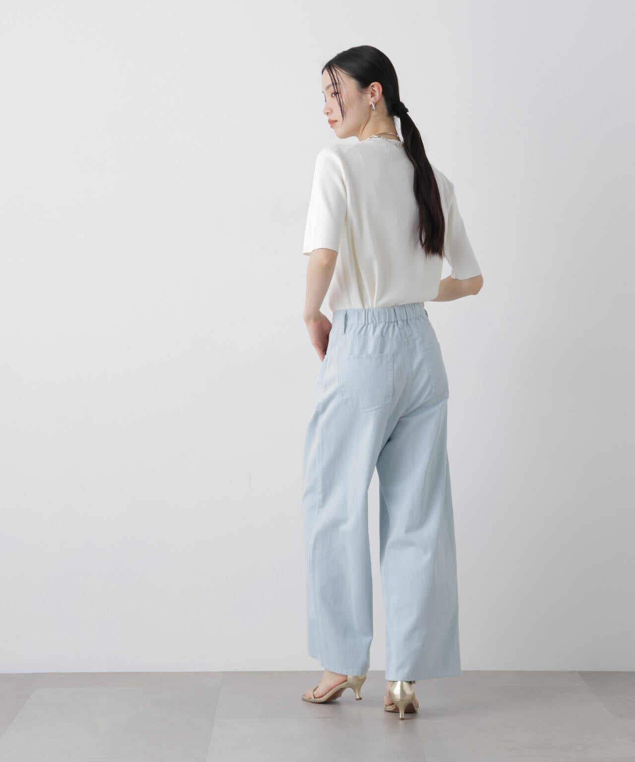 コットンツイルタックワイドパンツ 6736127304