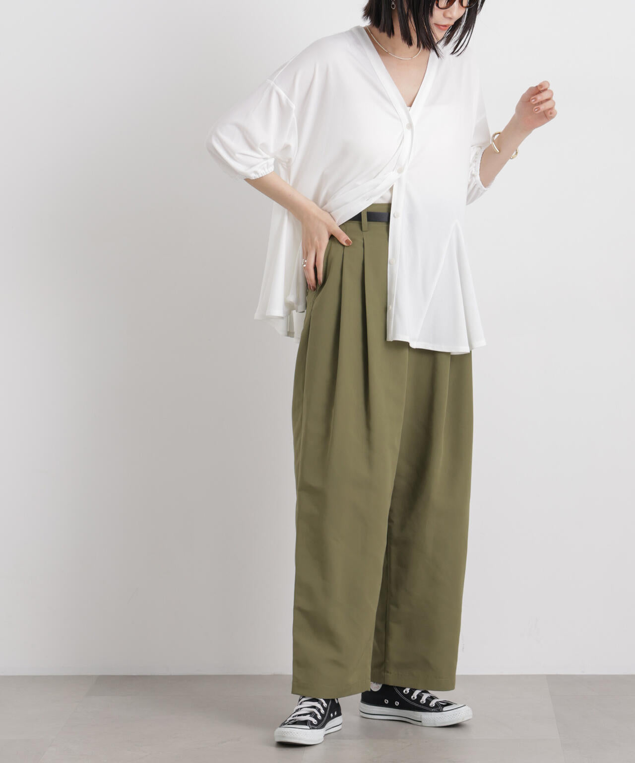 平織りツータックワイドパンツ 6736127316