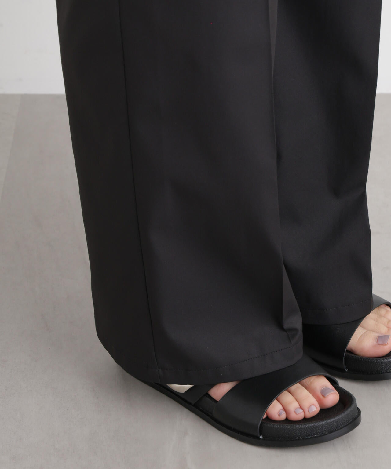 エバークリース加工ストレートセンタープレスパンツ 6736127325