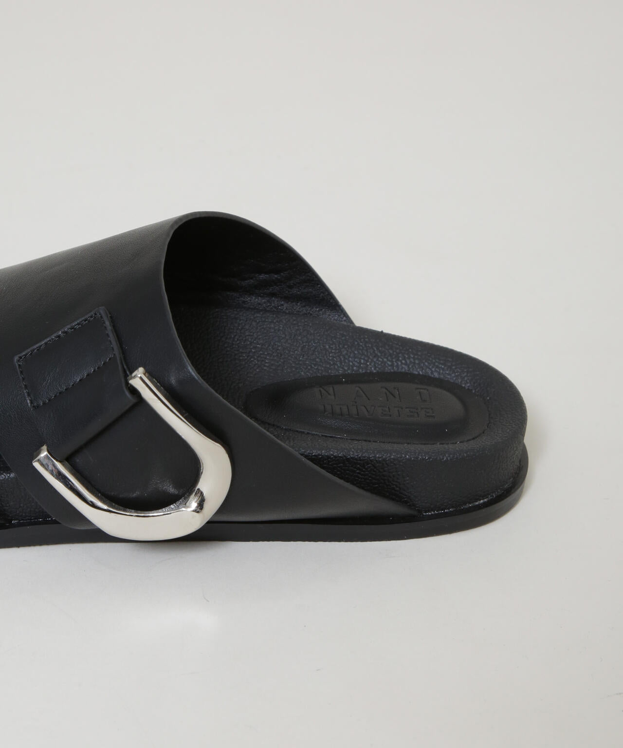 バックルモチーフカバーサンダル 6736135301