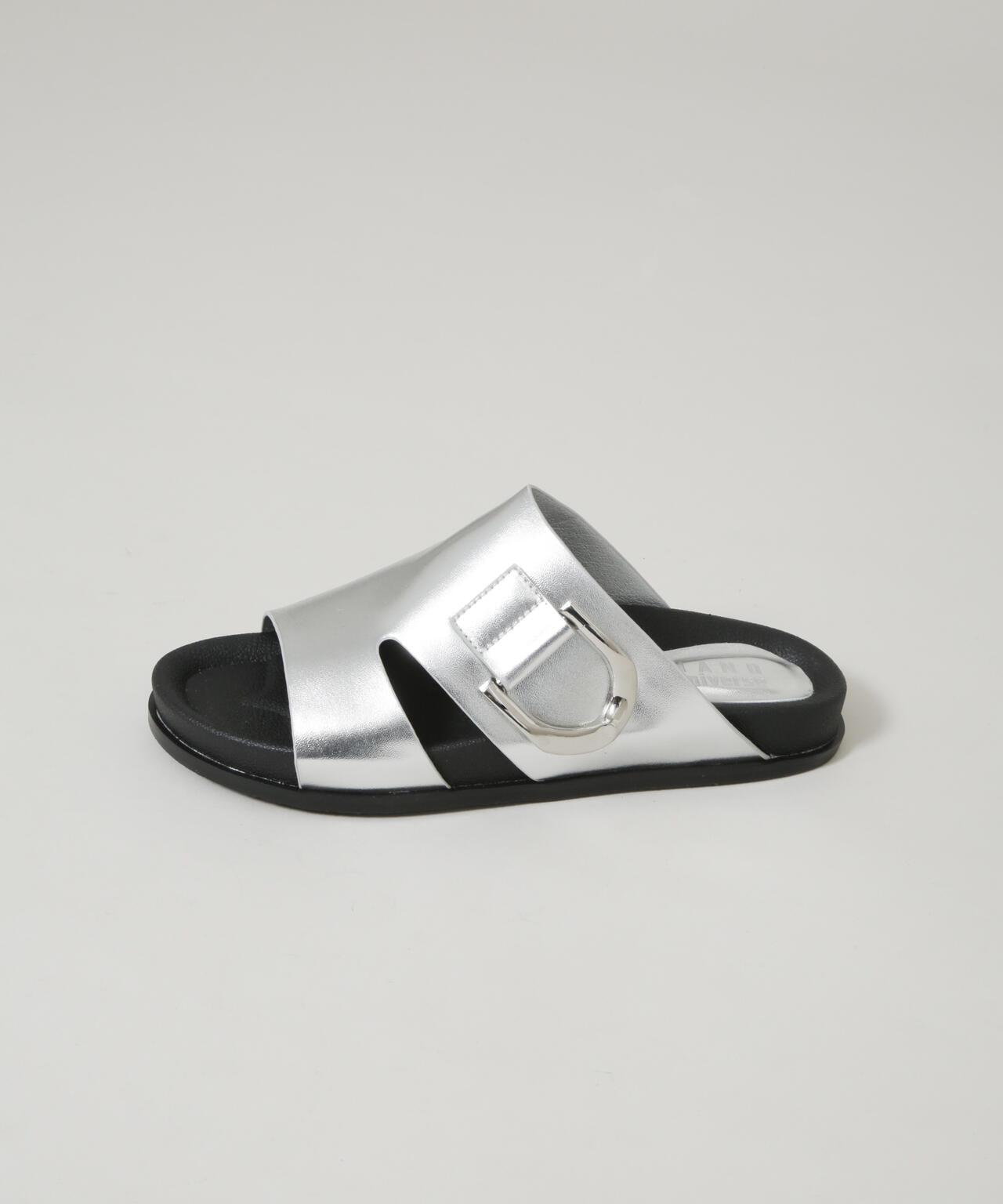バックルモチーフカバーサンダル 6736135301