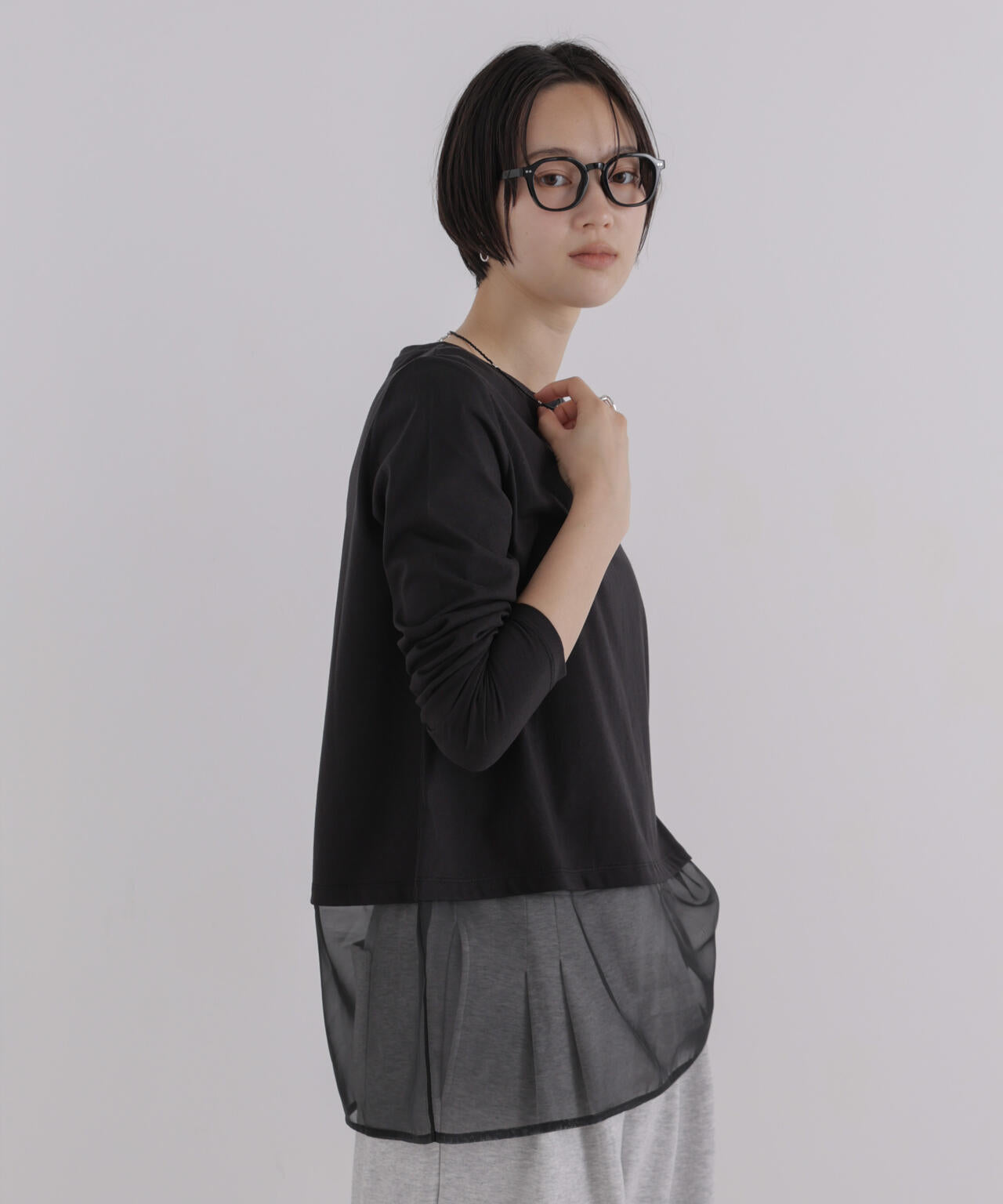 オーガンジーヘム切り替えロングスリーブTシャツ 6736223304
