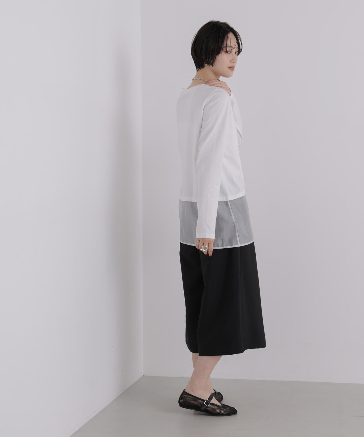 オーガンジーヘム切り替えロングスリーブTシャツ 6736223304