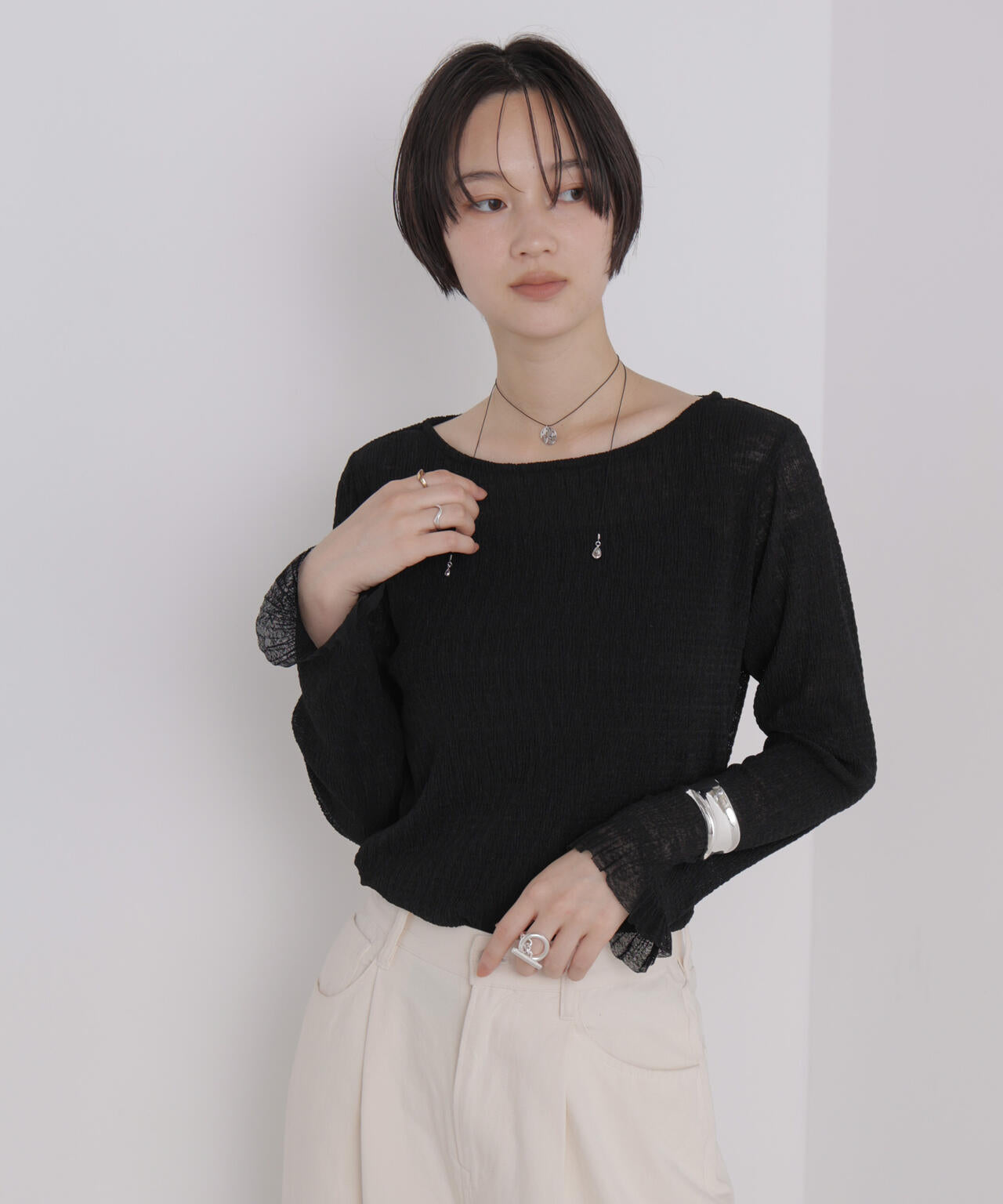 シアープリーツカットロングスリーブトップス 6736223306