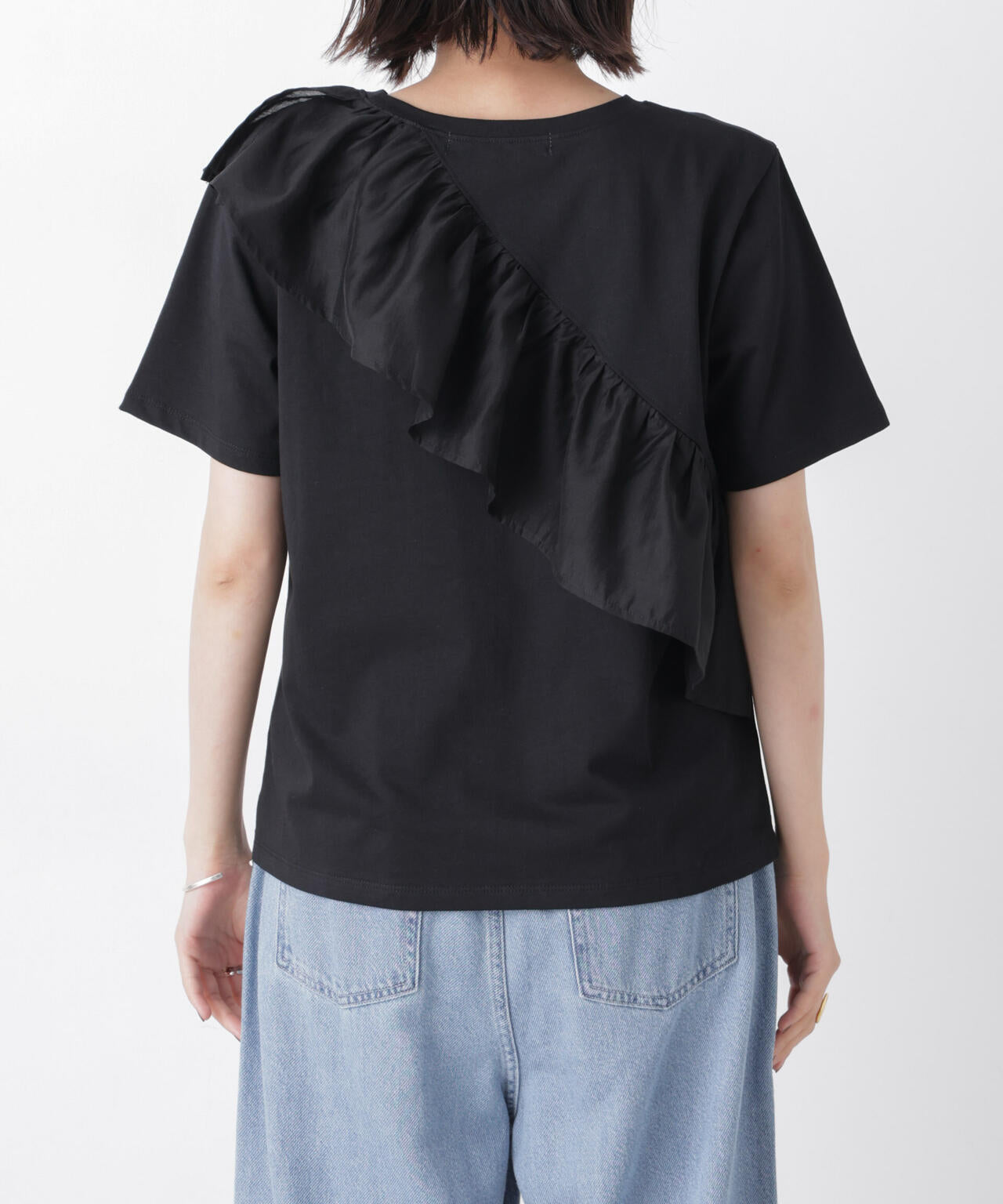 アシンメトリーフリル異素材コンビTシャツ 6736224300