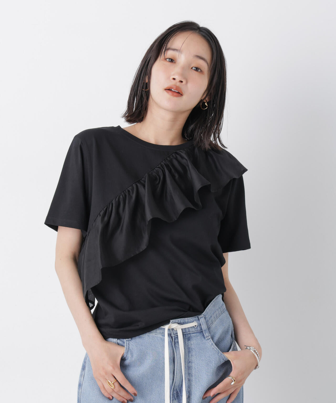 アシンメトリーフリル異素材コンビTシャツ 6736224300
