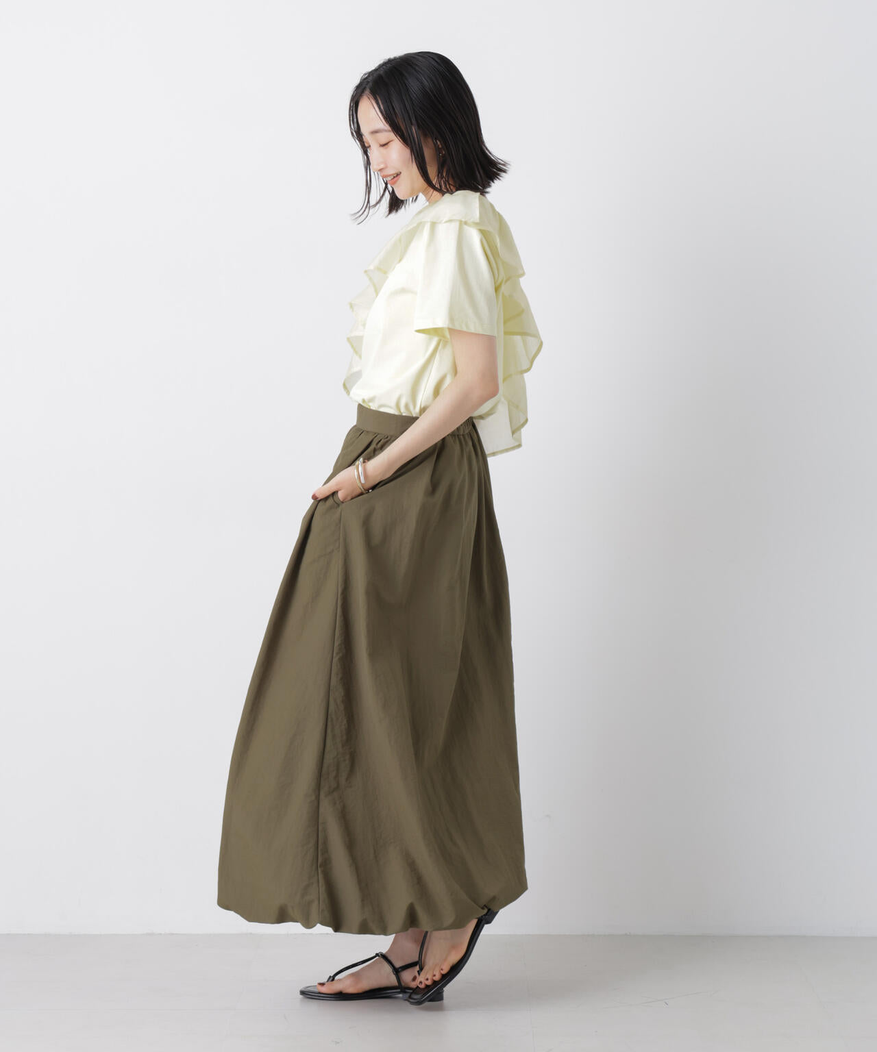 アシンメトリーフリル異素材コンビTシャツ 6736224300