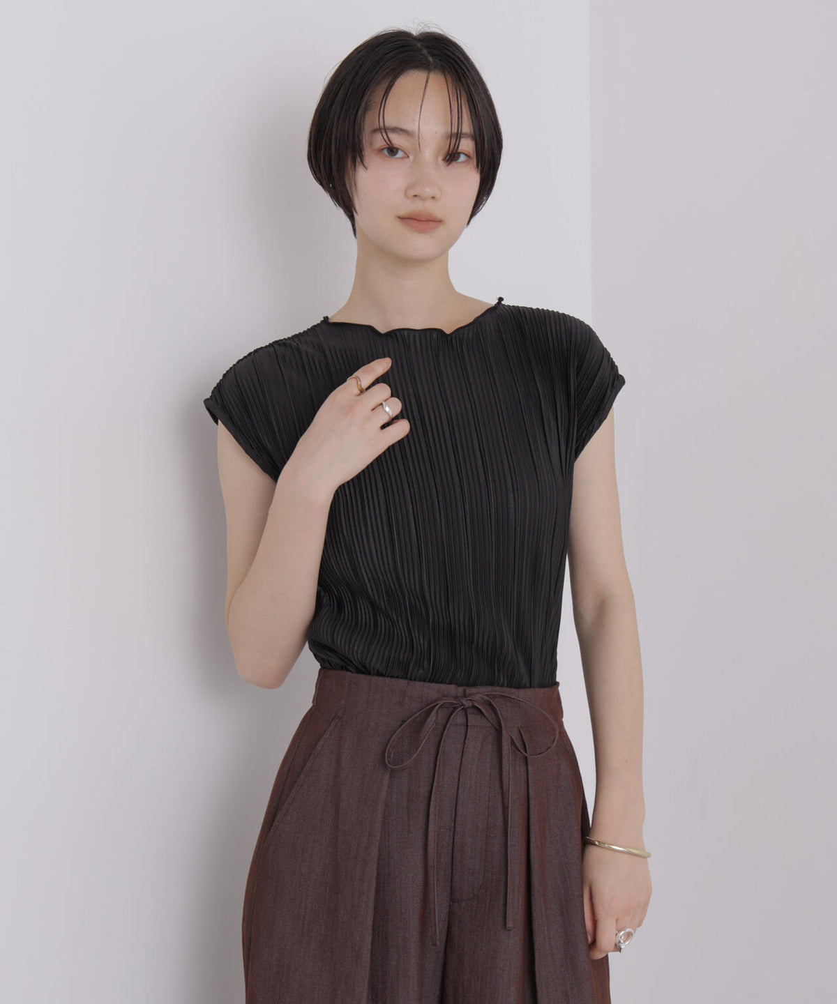 プリーツカットノースリーブトップス(セットアップ可) 6736224306