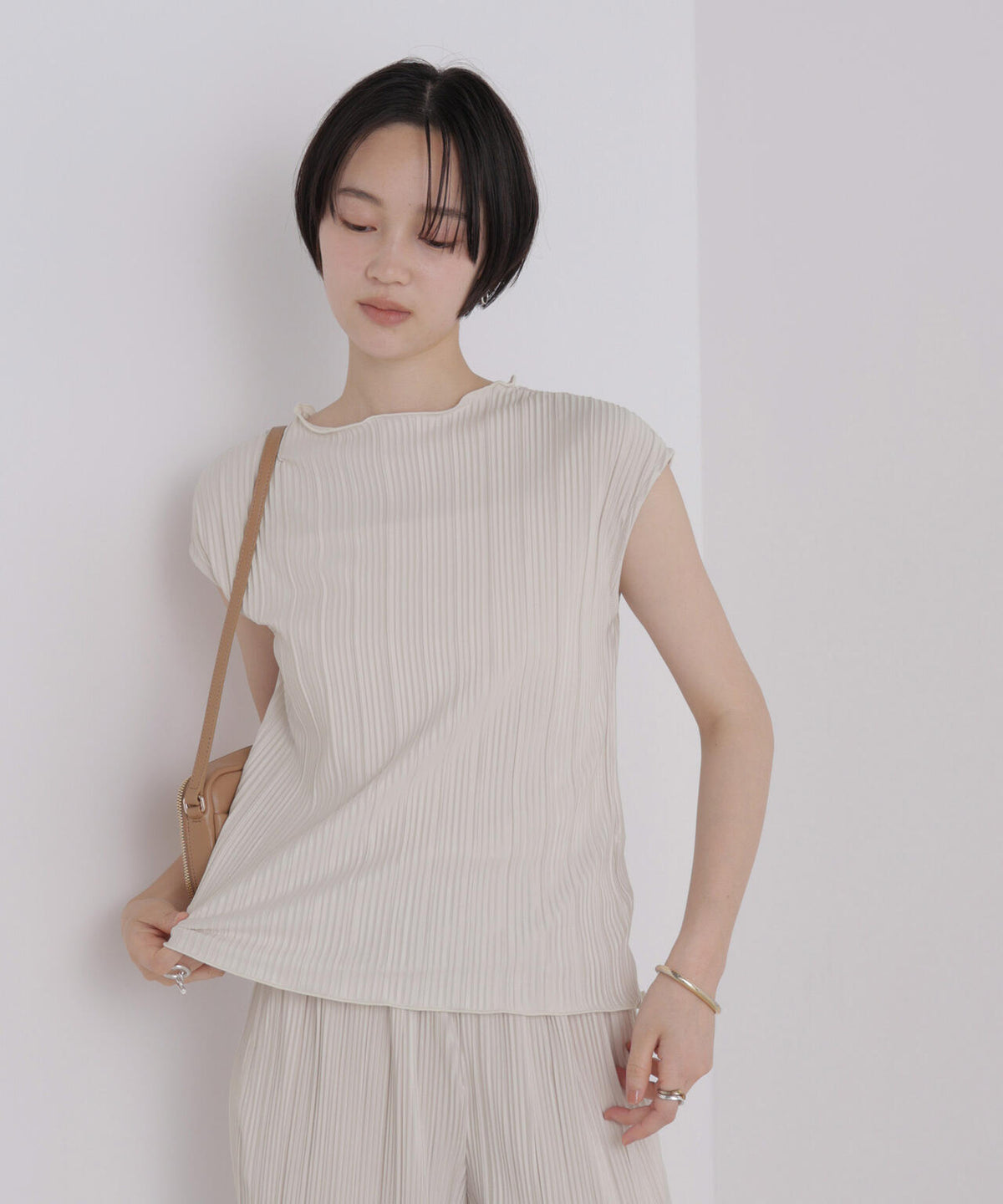 プリーツカットノースリーブトップス(セットアップ可) 6736224306