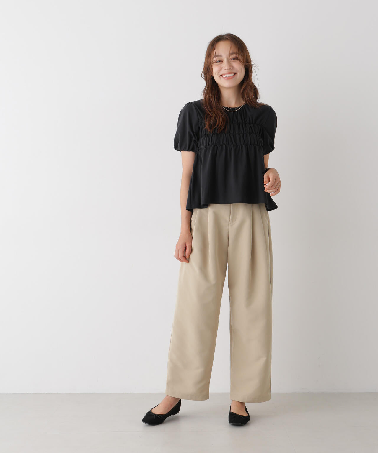 フロントシャーリングカットトップス 6736224311