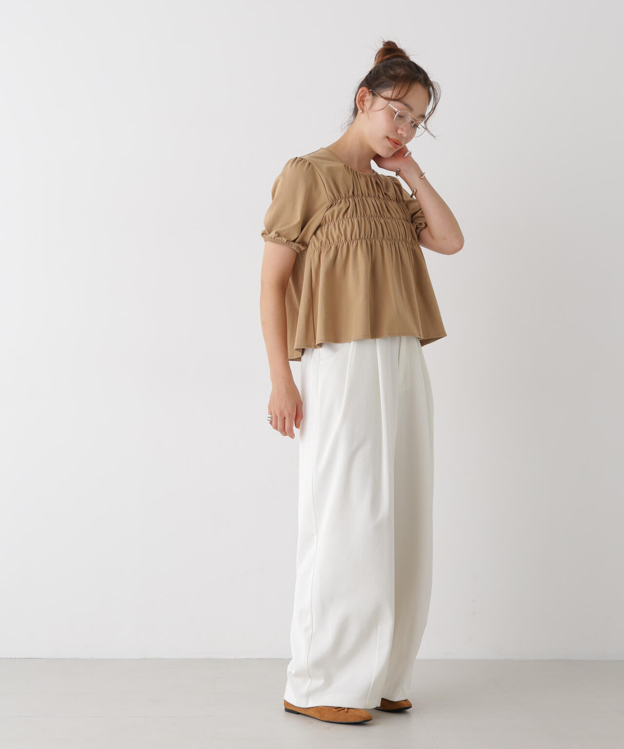 フロントシャーリングカットトップス 6736224311