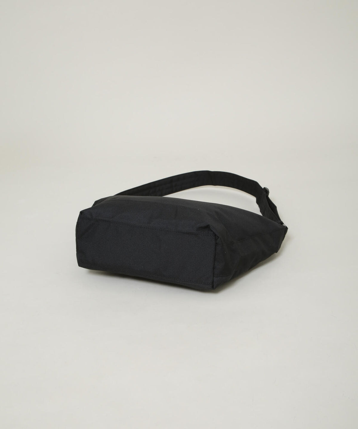 maison vert/CORDURA eco(R)撥水加工ショルダーバッグ 6736232304