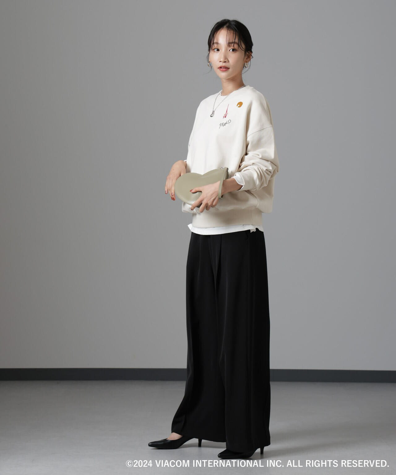 Emily in Paris×FUDGE 別注刺繍スウェット 6694223312