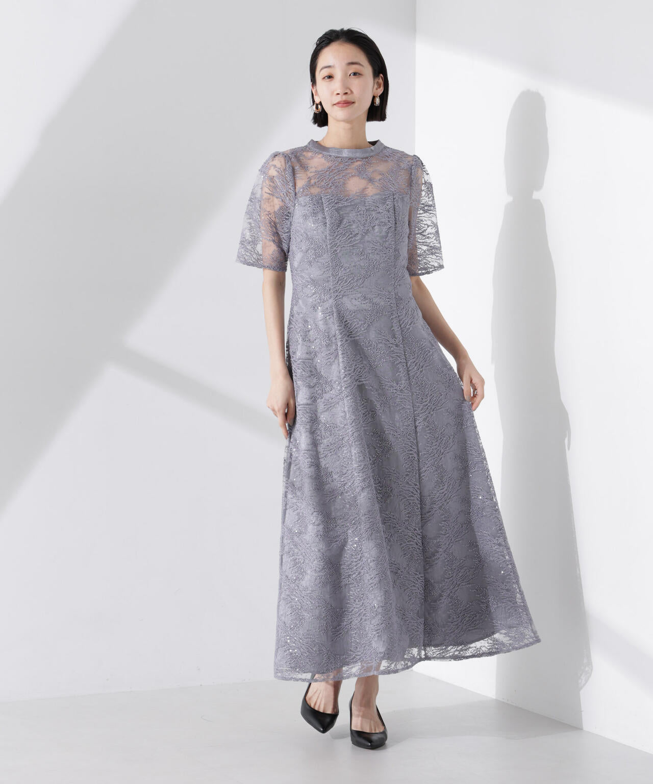 kaene/シャイニーエンブロイダリーレースドレス 6715119060
