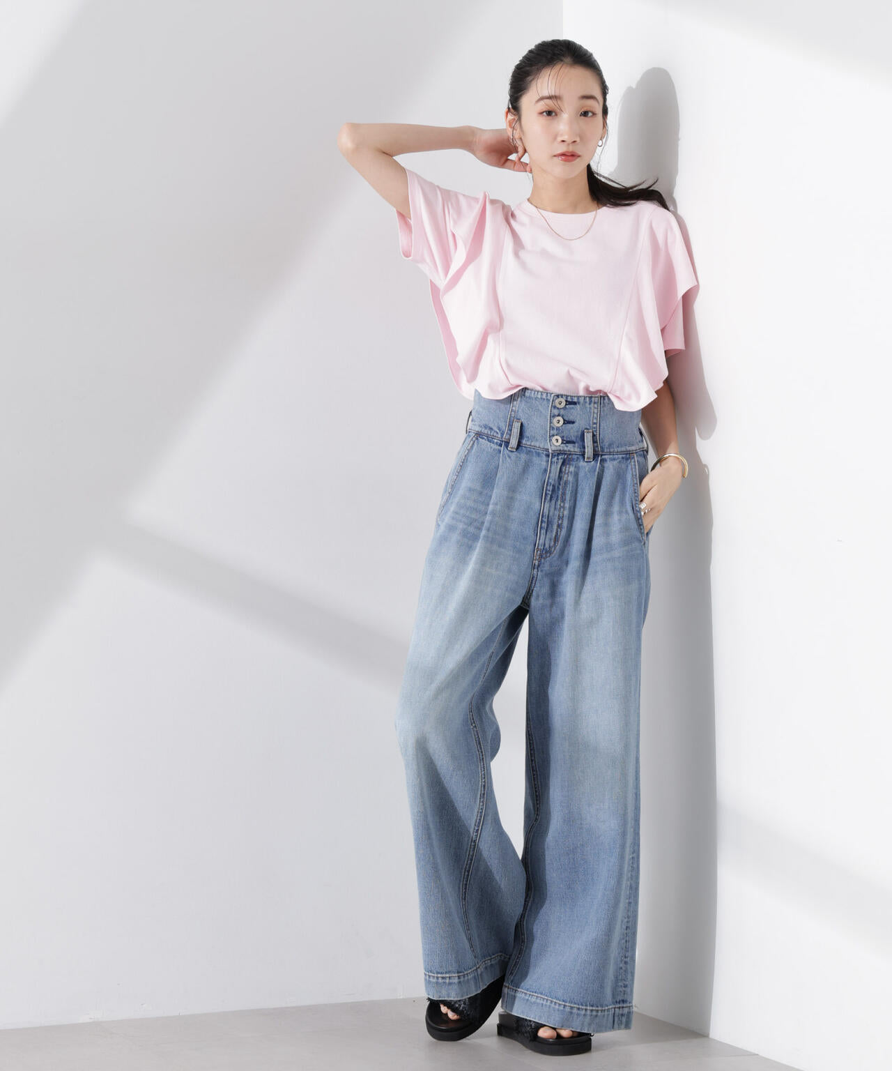 ラッフルデザインTシャツ 6735124309