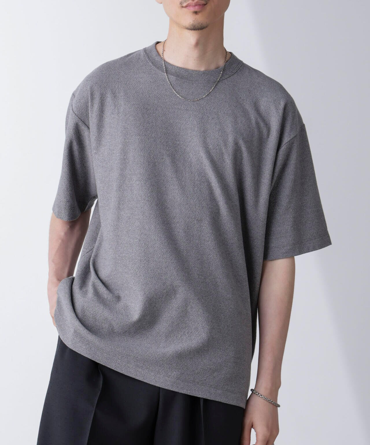 カットジョーゼットクルーネックTシャツ 6684224211