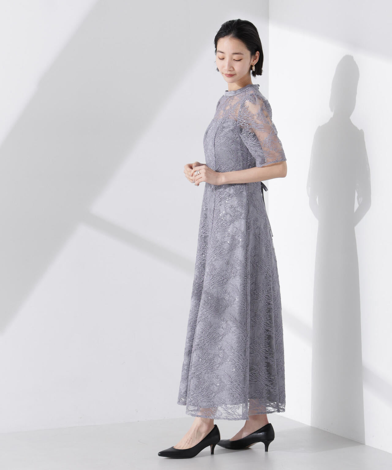 kaene/シャイニーエンブロイダリーレースドレス 6715119060