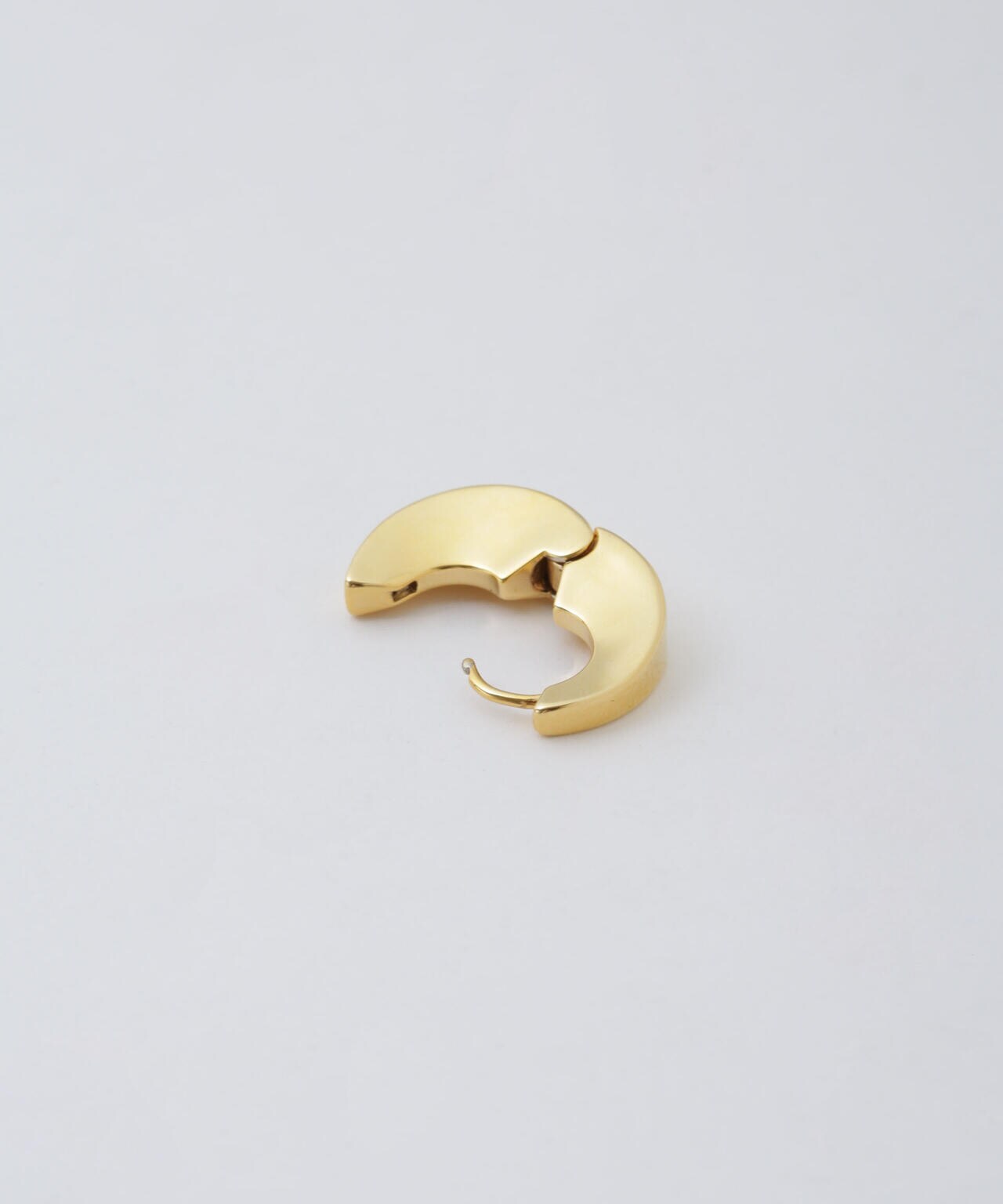 エッジミニフープピアス 6695145303
