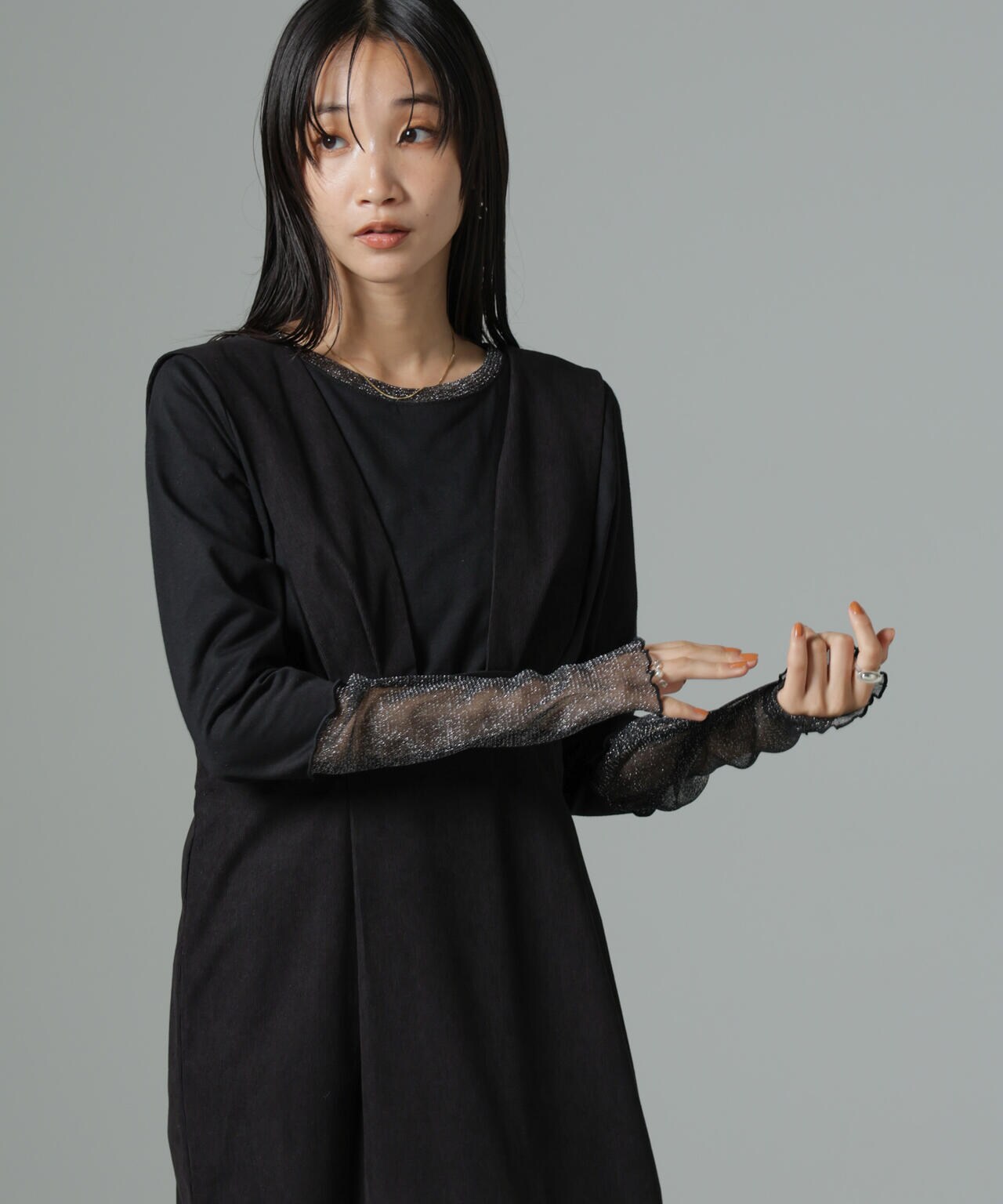シアーラメ切り替えロングTシャツ 6734223323