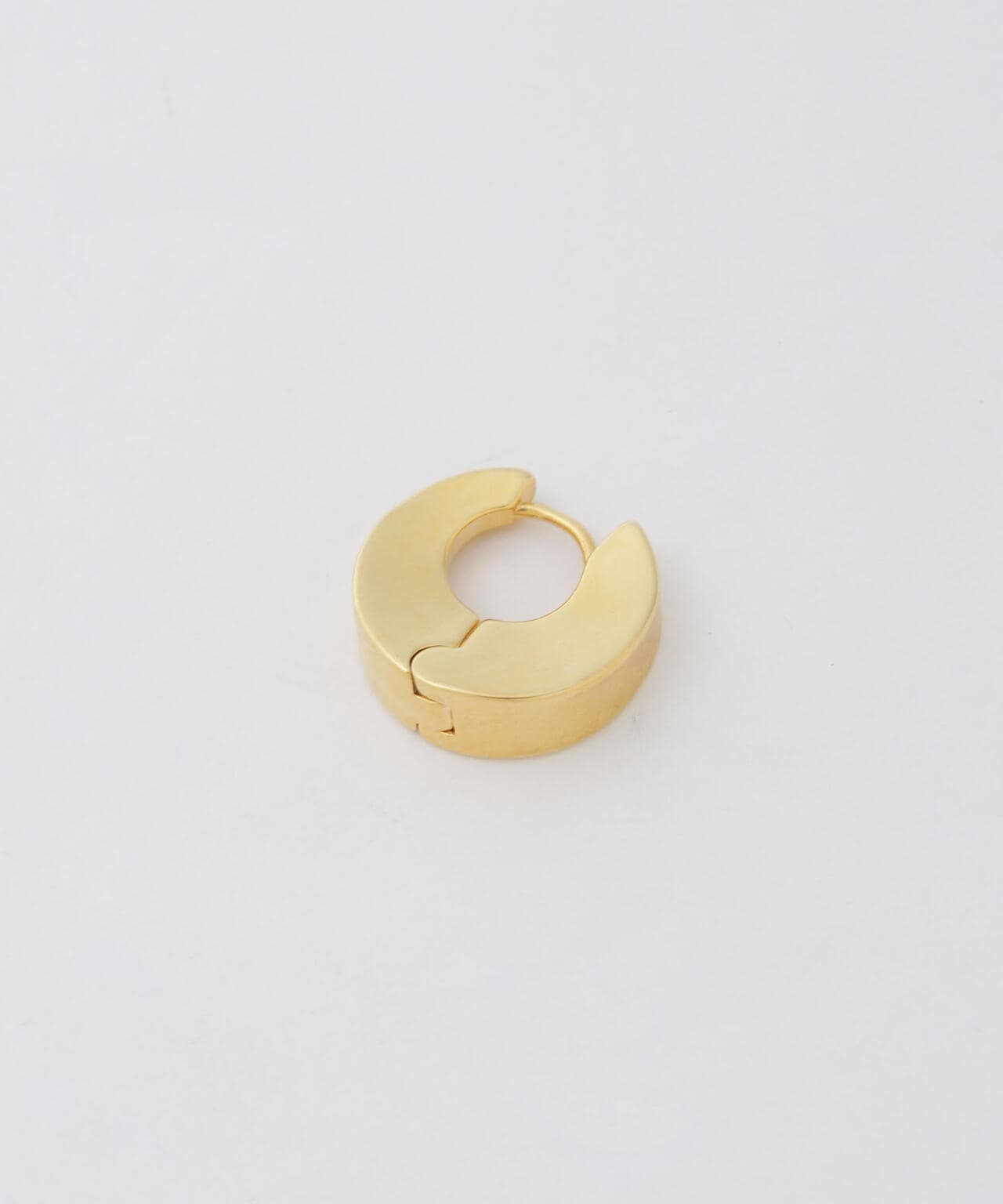 エッジミニフープピアス 6695145303