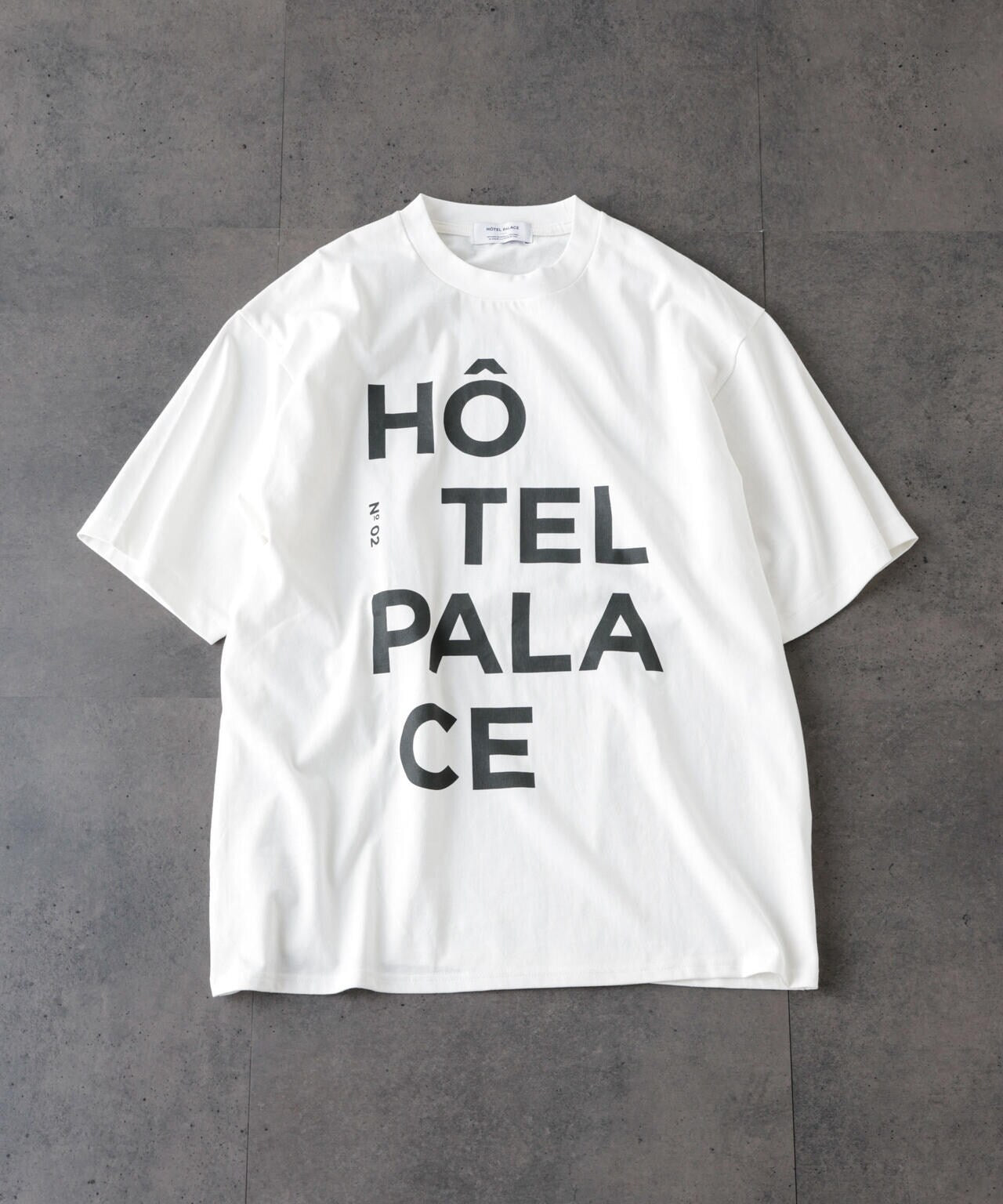 「HOTEL PALACE(オテルパレス)」COVEROSS(R) グラフィックTシャツ 6684224207