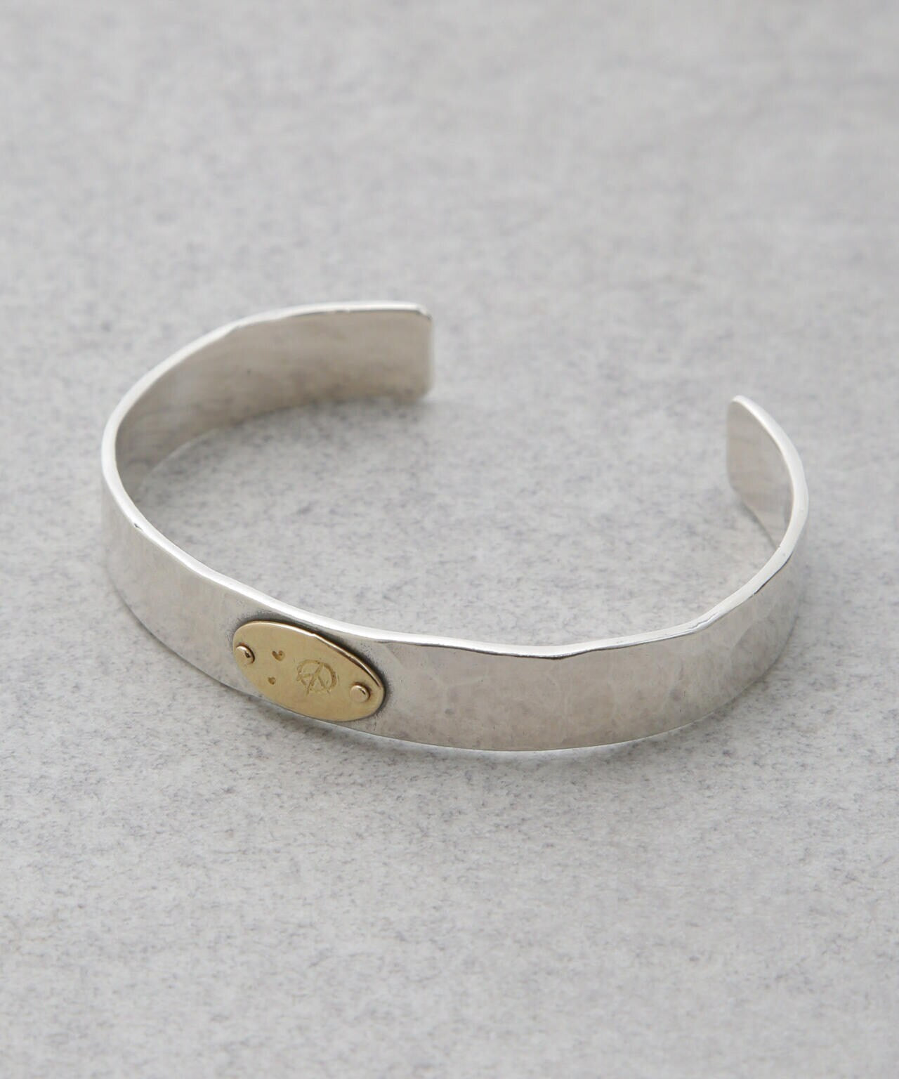 Porter Classic/GOLD RIVET BANGLE LOVE & PEACE 6704248009
