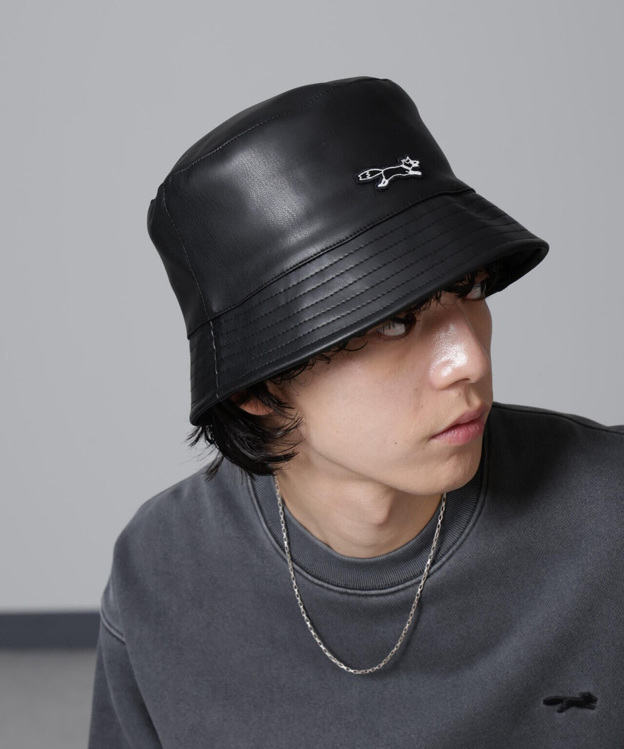 PENNEYS BLACK フェイクレザーバケットハット 6724239216