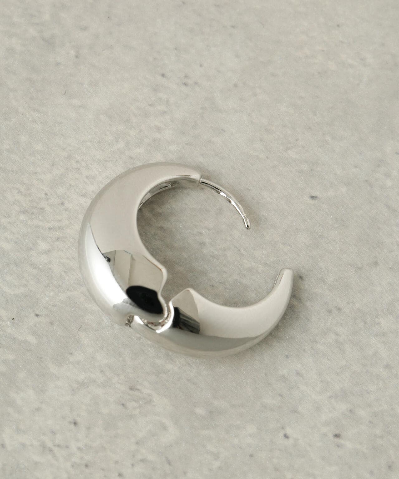 ムーンフープピアス 6694145300