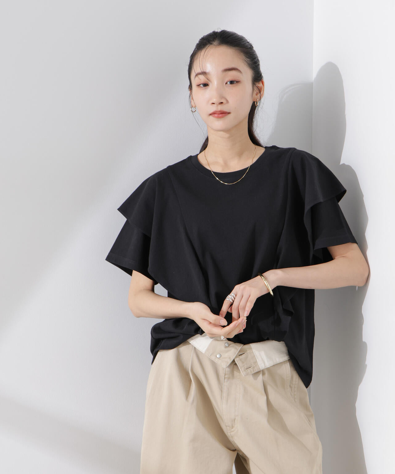 ラッフルデザインTシャツ 6735124309