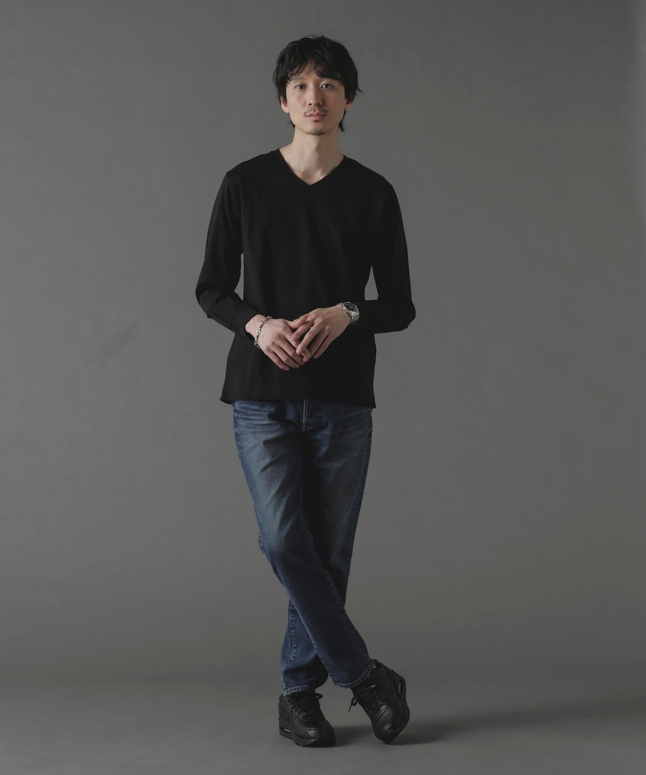 アンチスメルVネックTシャツ 長袖 6724123214