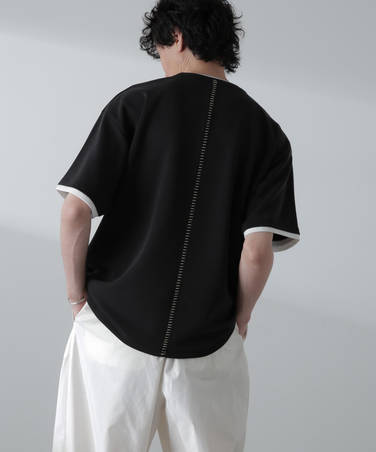 バックステッチリラックスダンボールTシャツ 半袖 6724124240