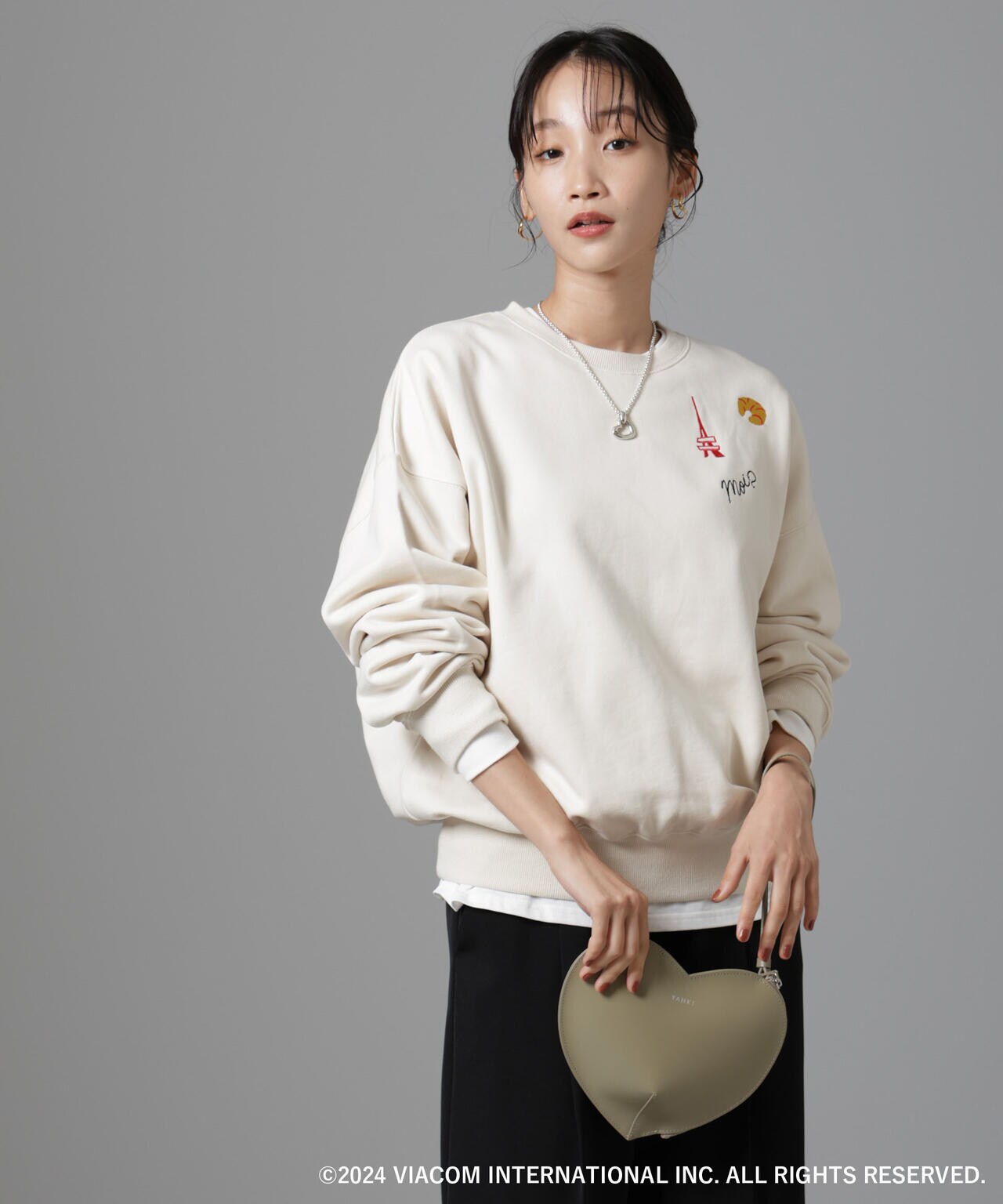 Emily in Paris×FUDGE 別注刺繍スウェット 6694223312