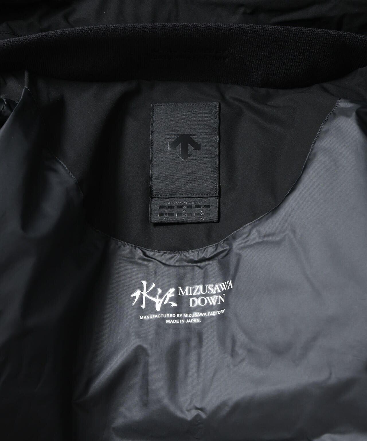 DESCENTE/MIZUSAWADOWNJACKET MOUNTAINEER 6714214010