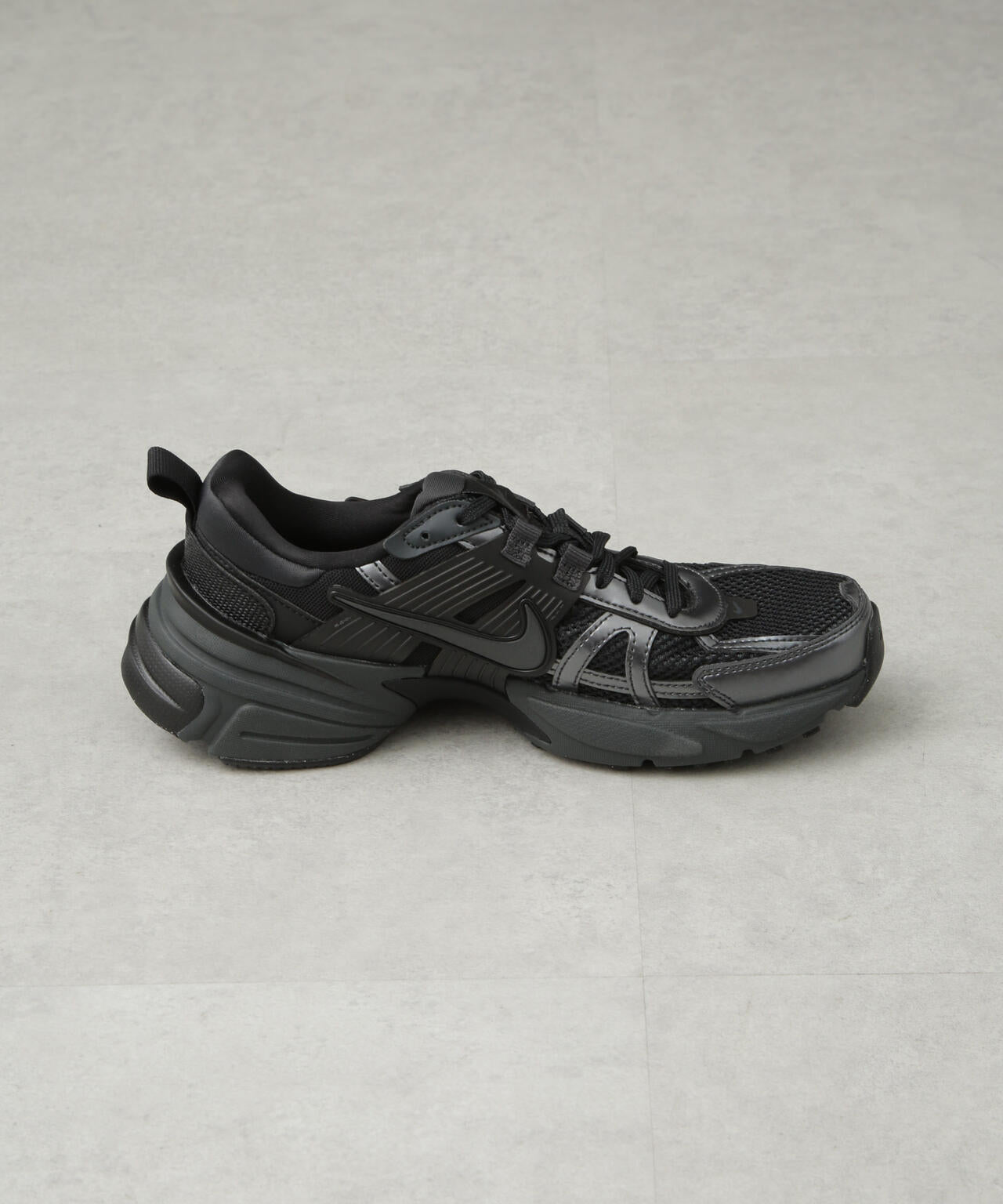 NIKE/ナイキ V2K ラン 6715134025