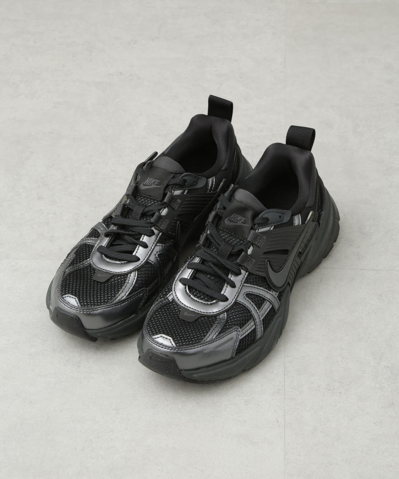 NIKE/ナイキ V2K ラン 6715134025
