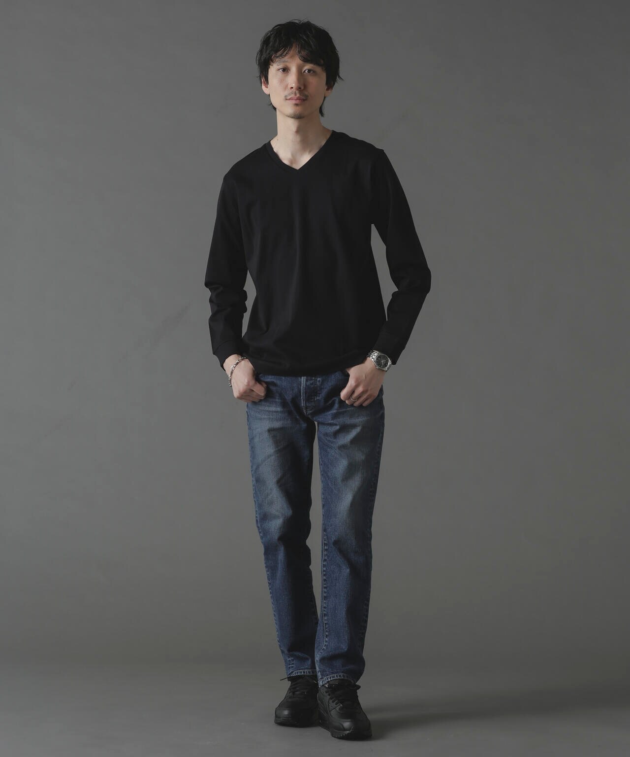 アンチスメルVネックTシャツ 長袖 6724123214