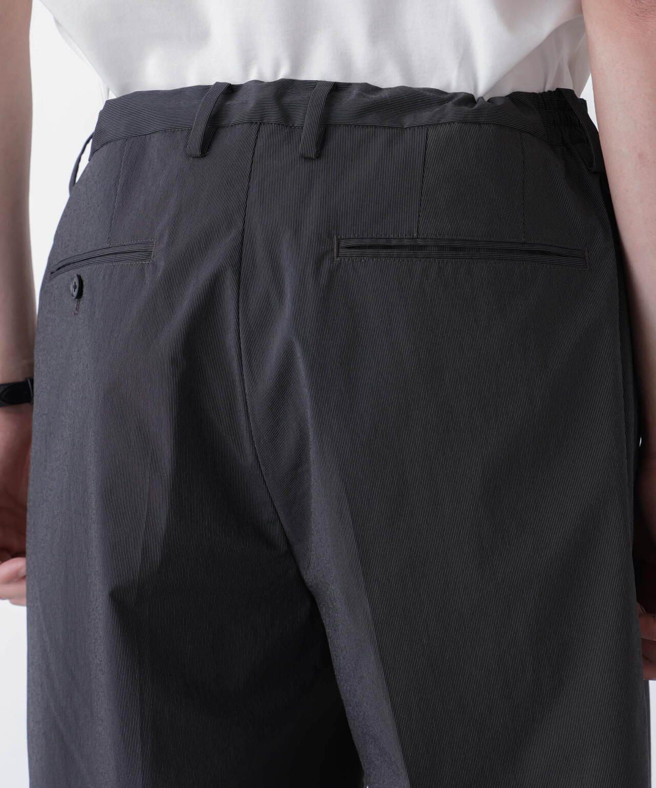 「N SHORTS」ショーツ ライトナイロンピンストライプ 6684128206